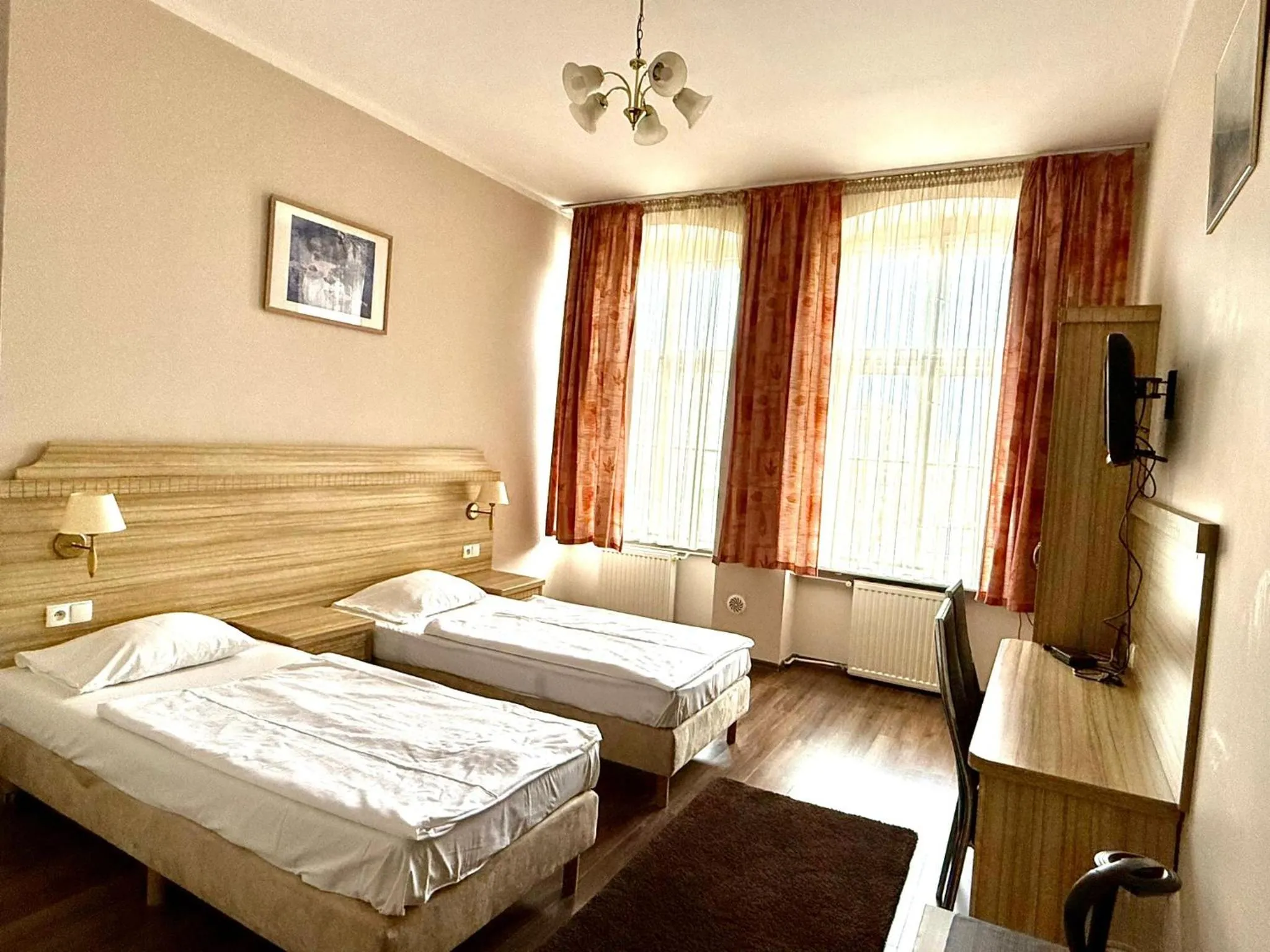 Photo of the whole room, Bed in Rodar