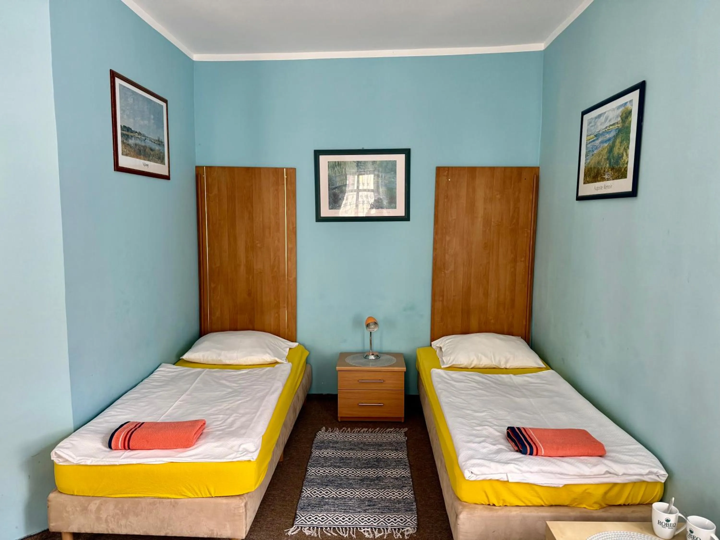 Photo of the whole room, Bed in Rodar