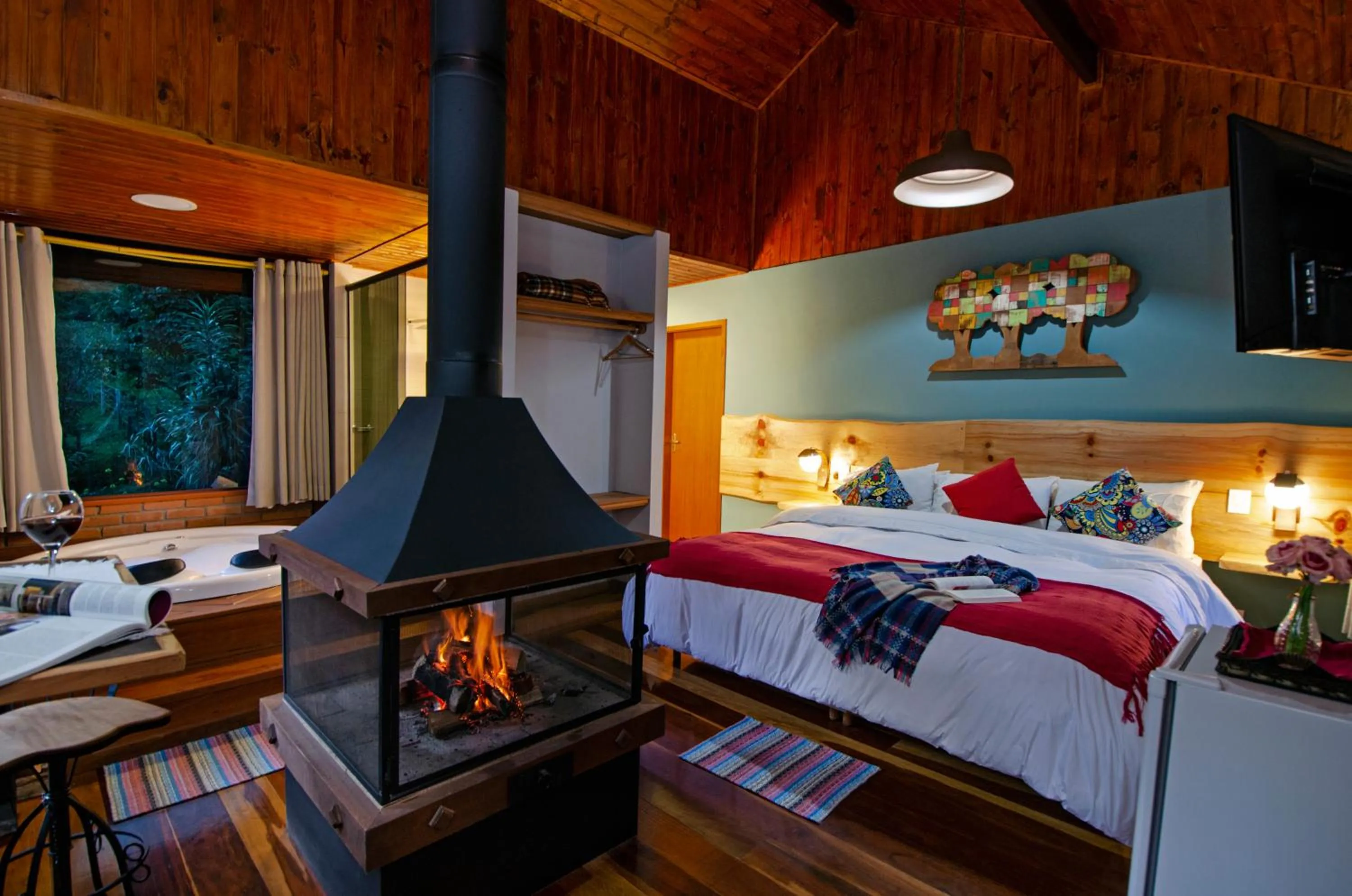 Decorative detail, Bed in Pousada da Gruta