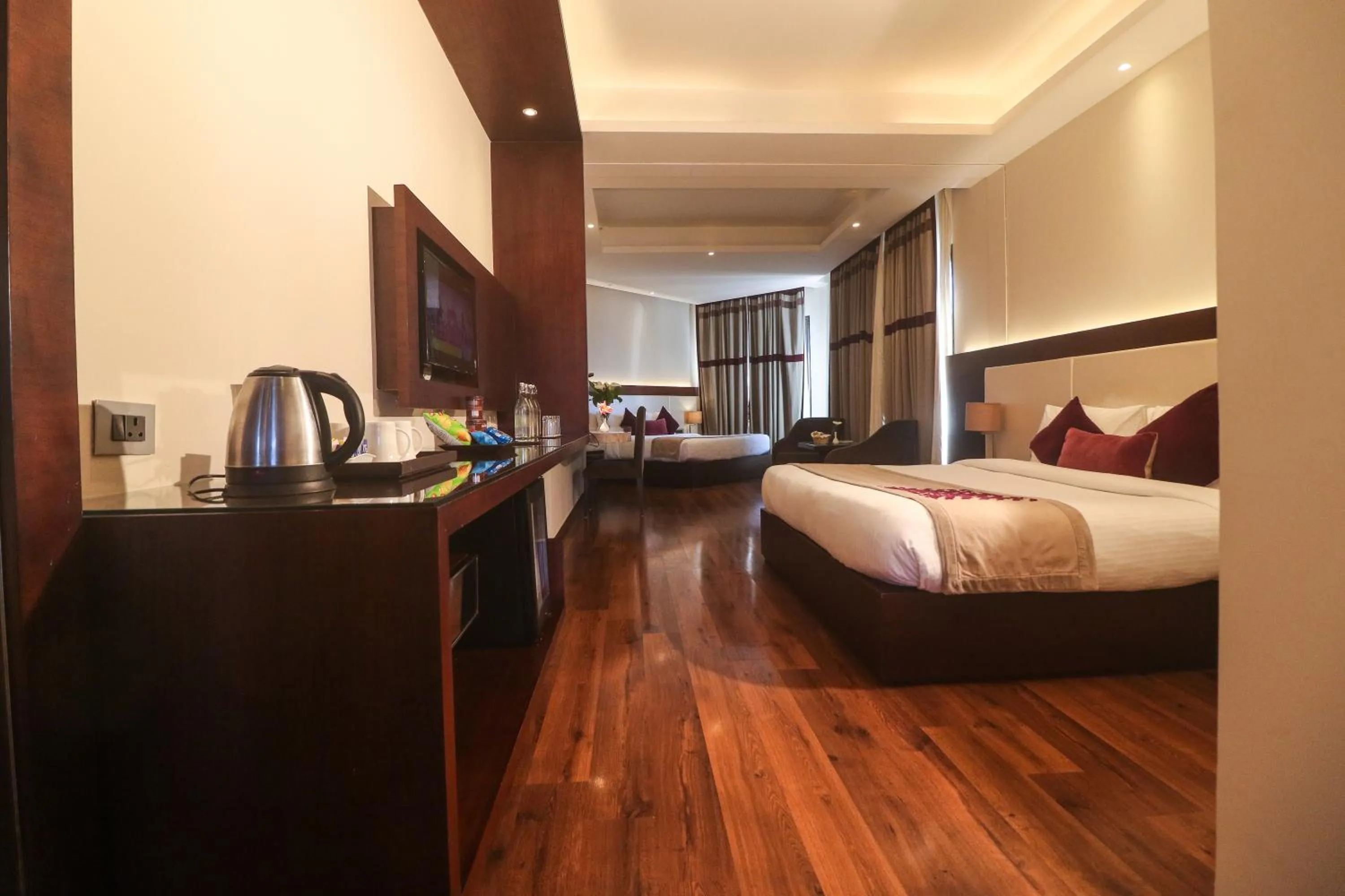 Bedroom, Bed in Marigold Sarovar Portico Shimla
