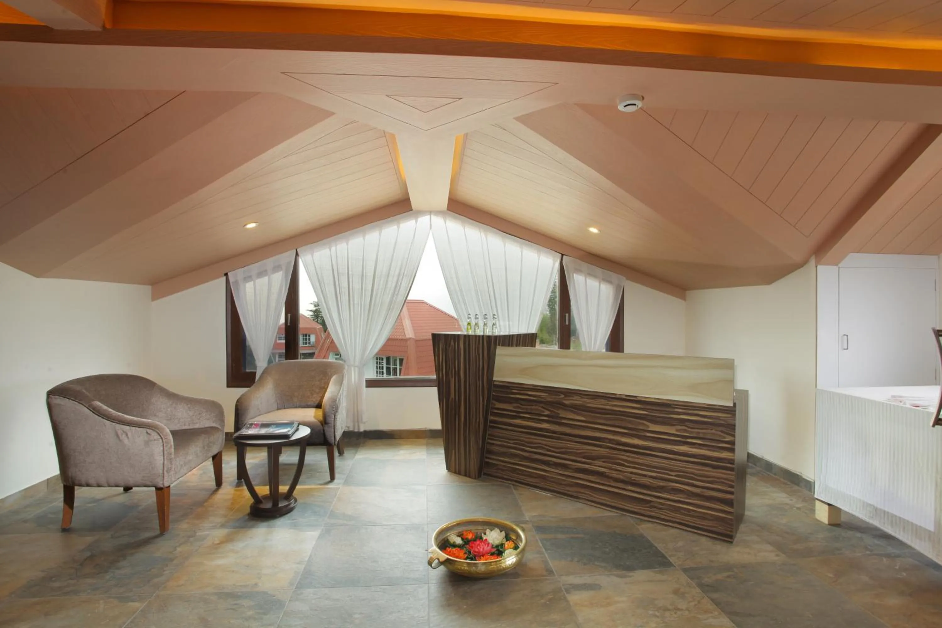 Area and facilities in Marigold Sarovar Portico Shimla