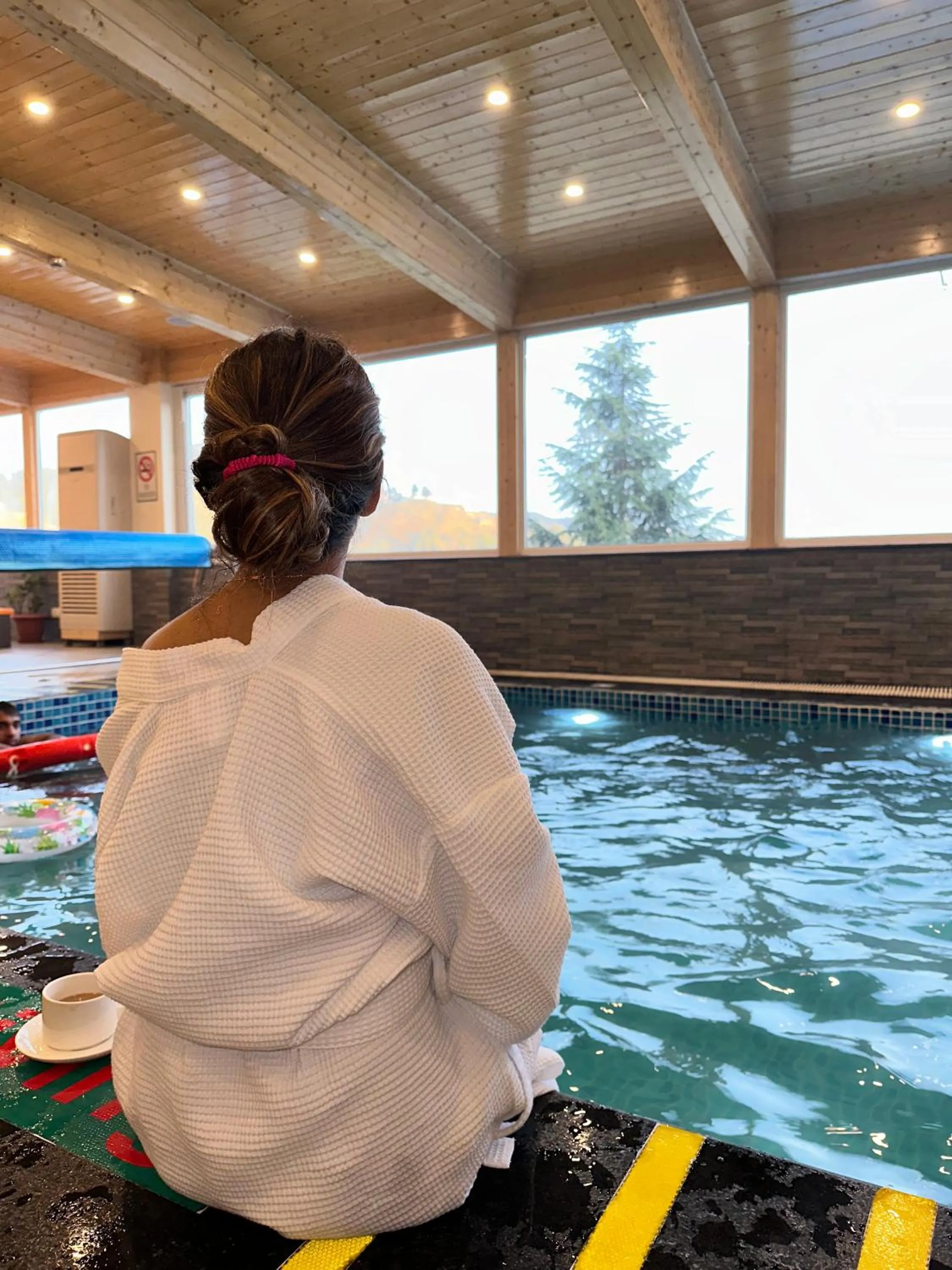 Swimming pool in Marigold Sarovar Portico Shimla