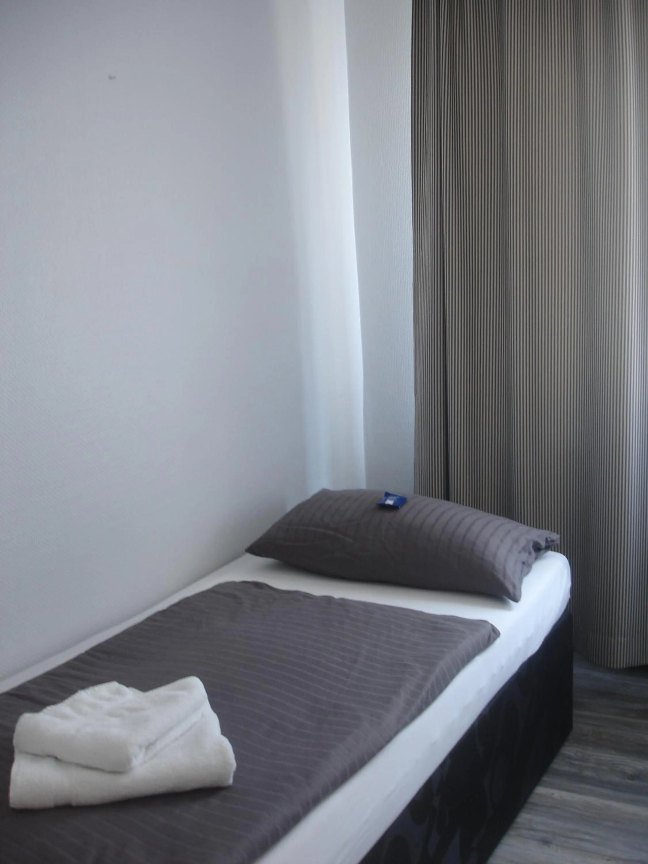 Bed in City-Pension-Dortmund