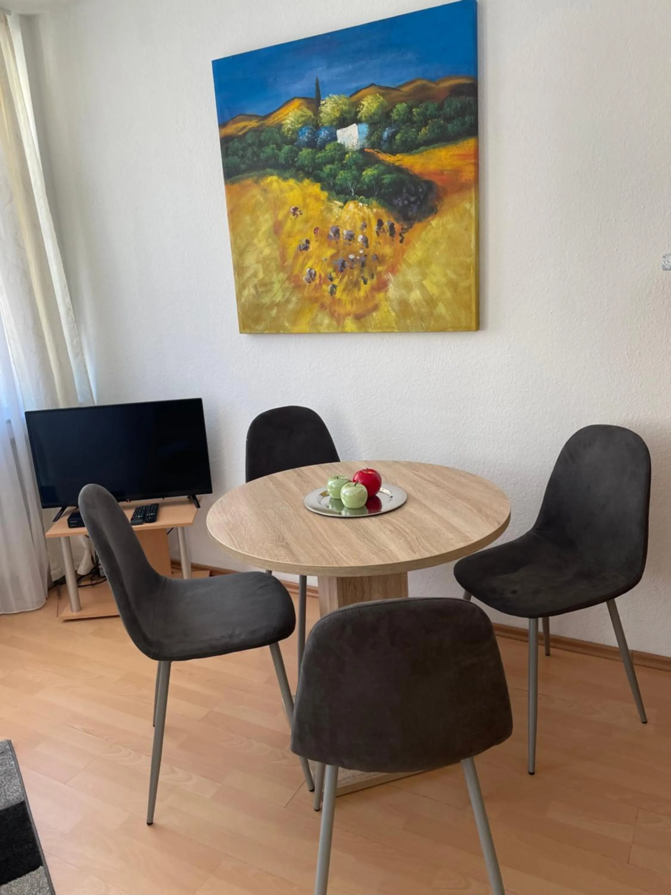 Dining area in City-Pension-Dortmund