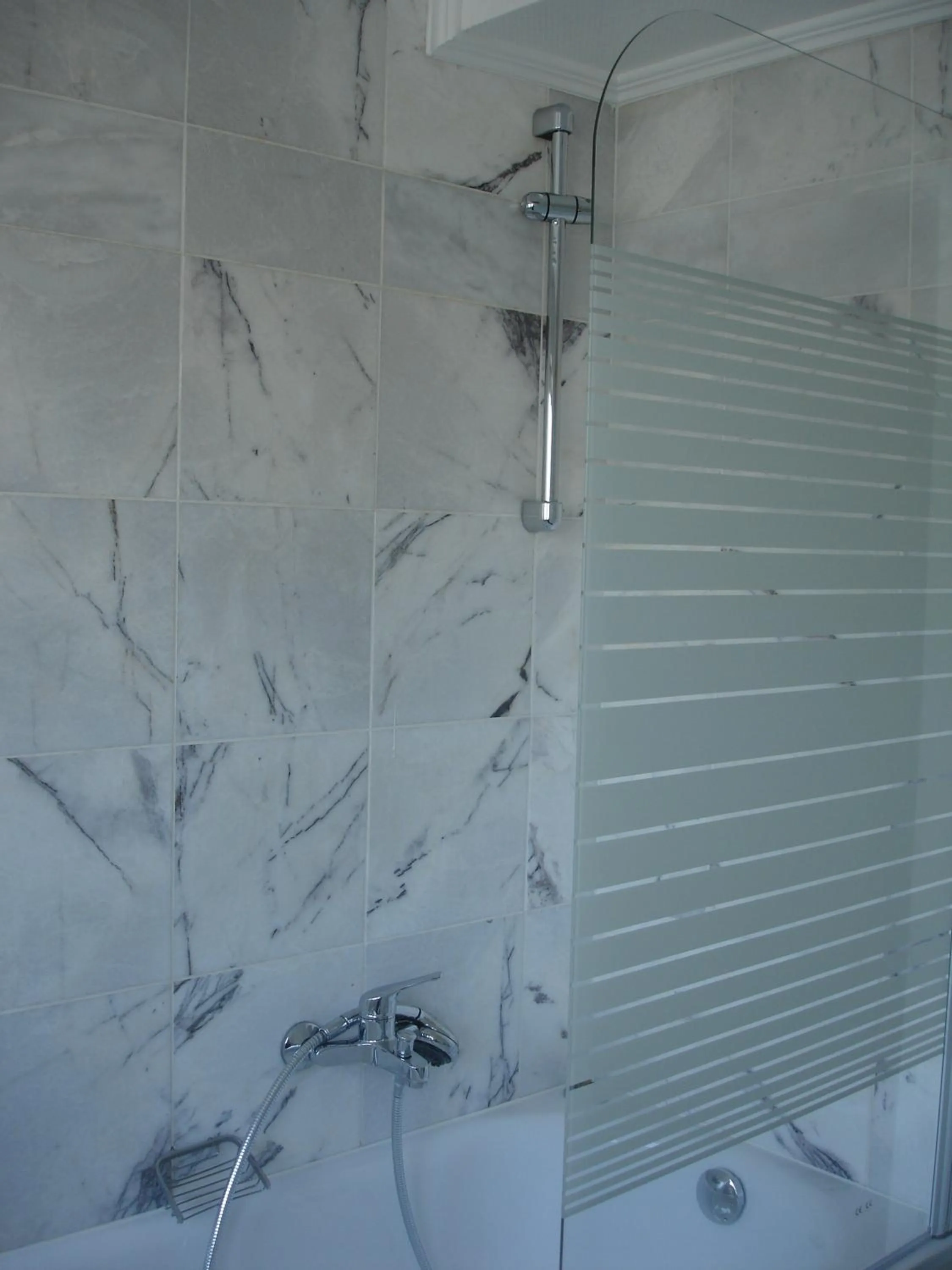 Bathroom in City-Pension-Dortmund