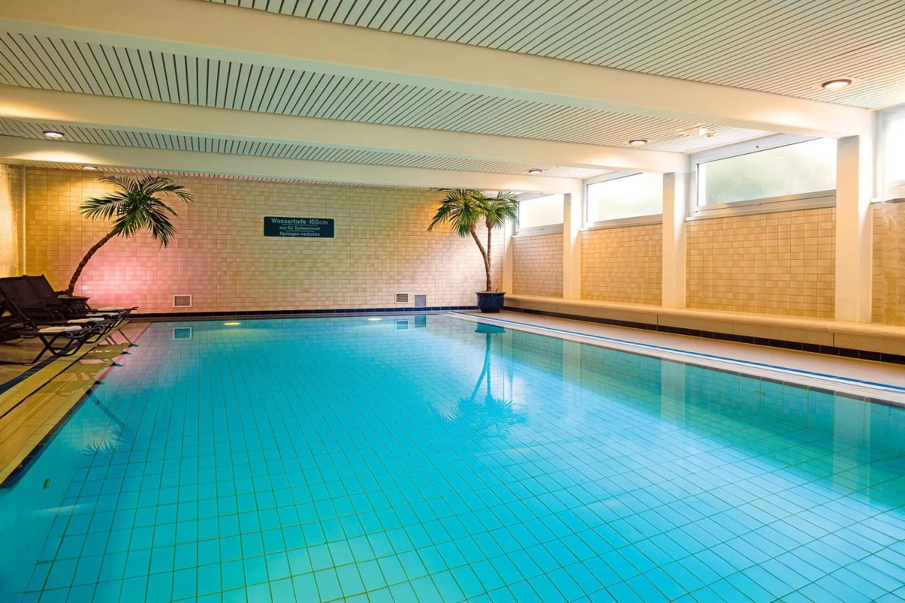 Swimming pool in GenoHotel Forsbach