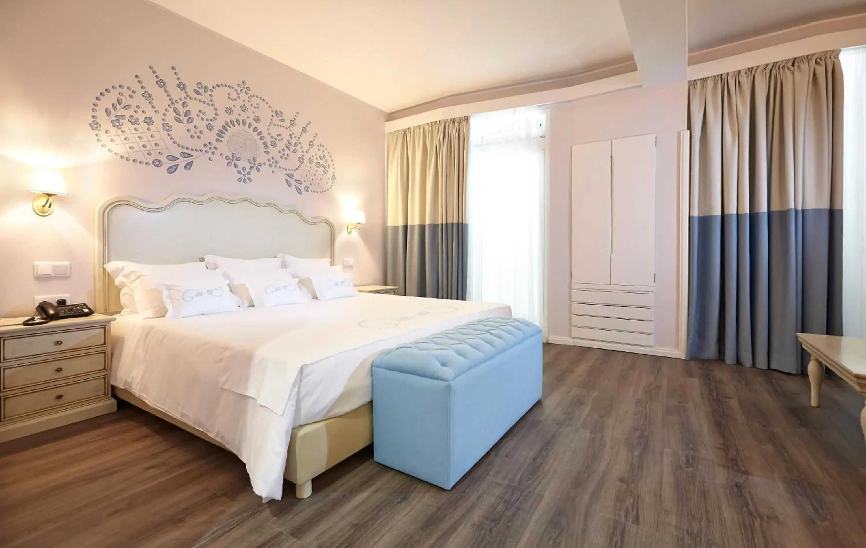 Superior Suite in Hotel Madeira Superior Suite in Hotel Madeira