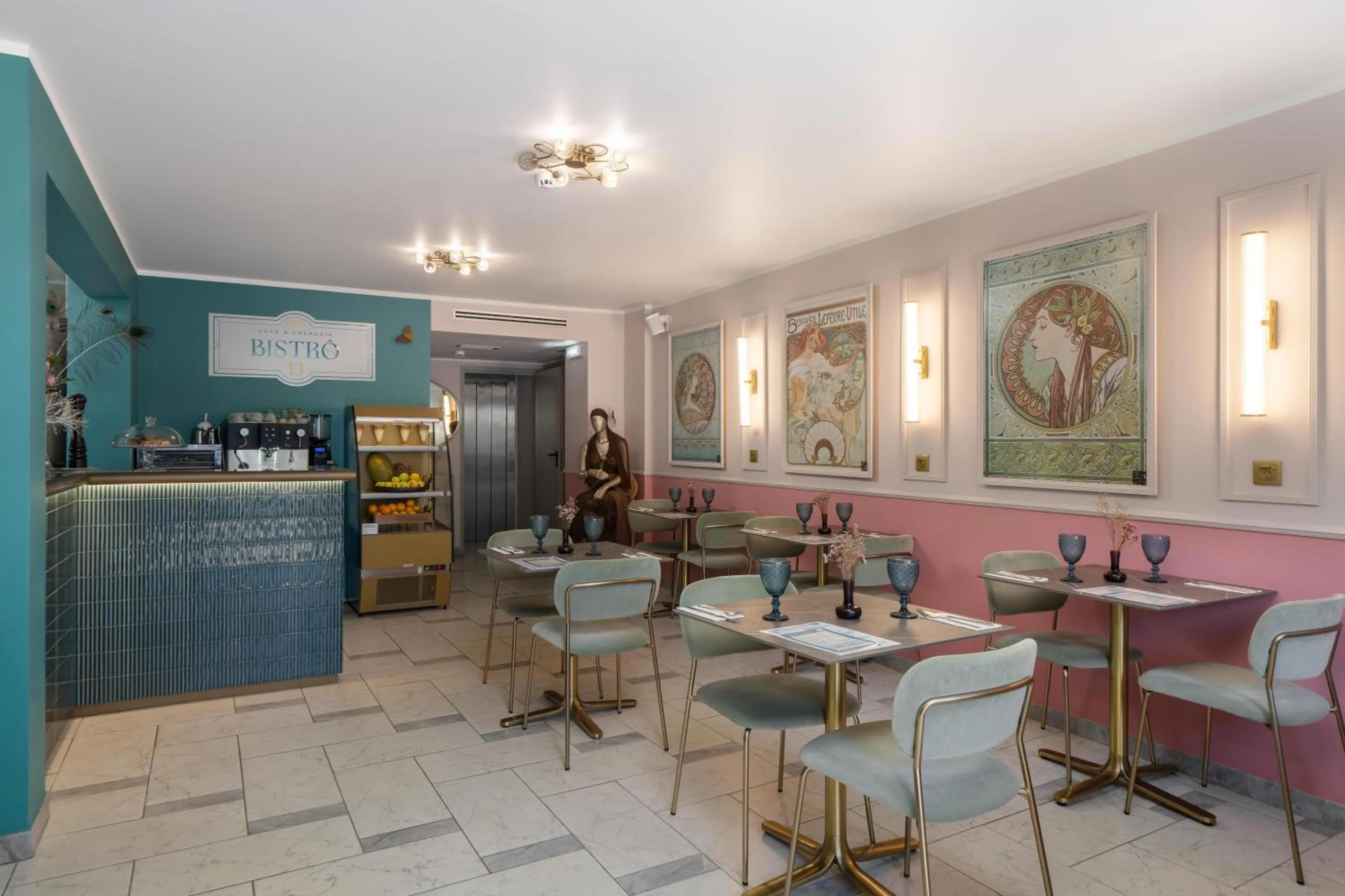 Lobby or reception in Hotel Madeira