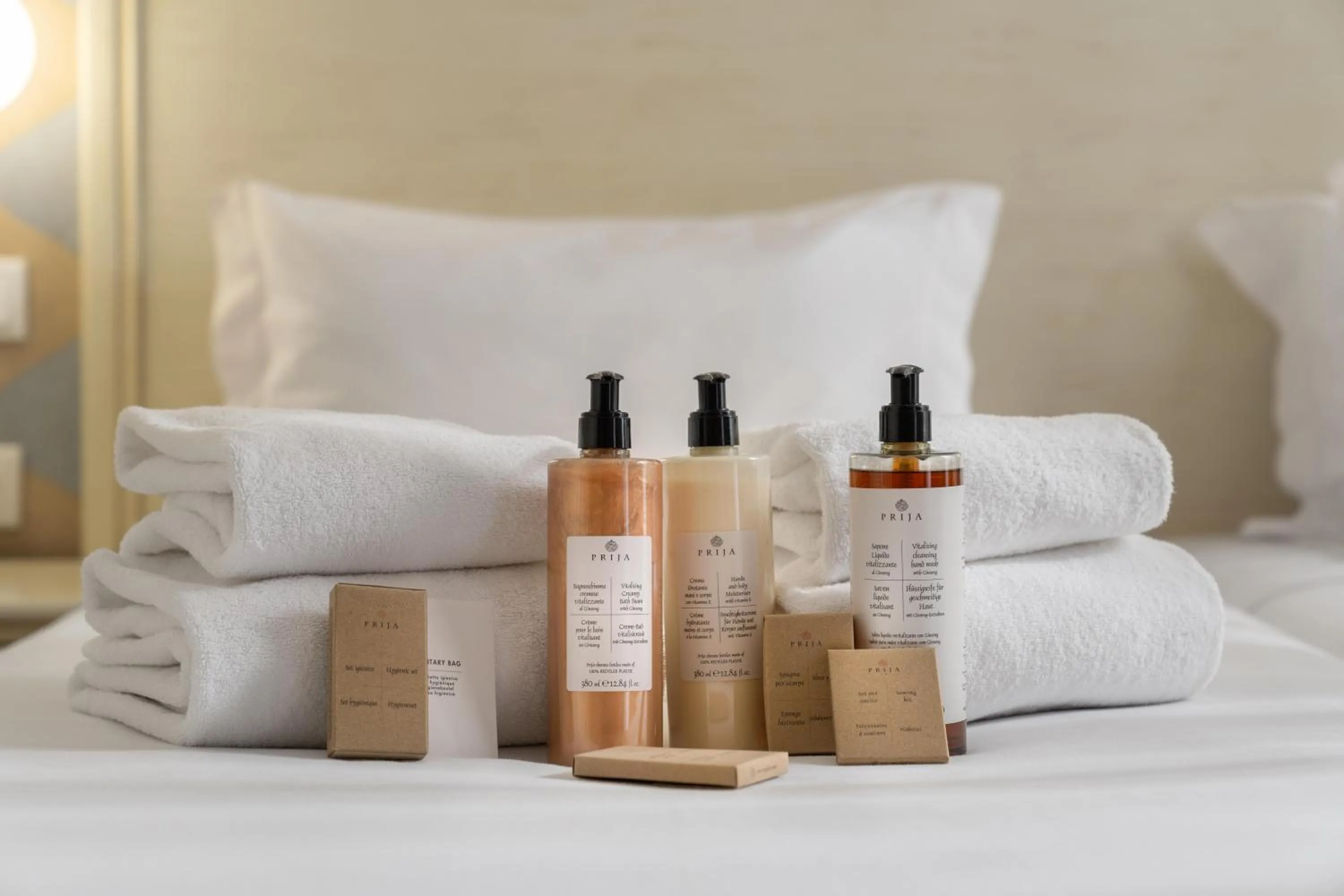 Photo of the whole room, Bed in Hotel Madeira