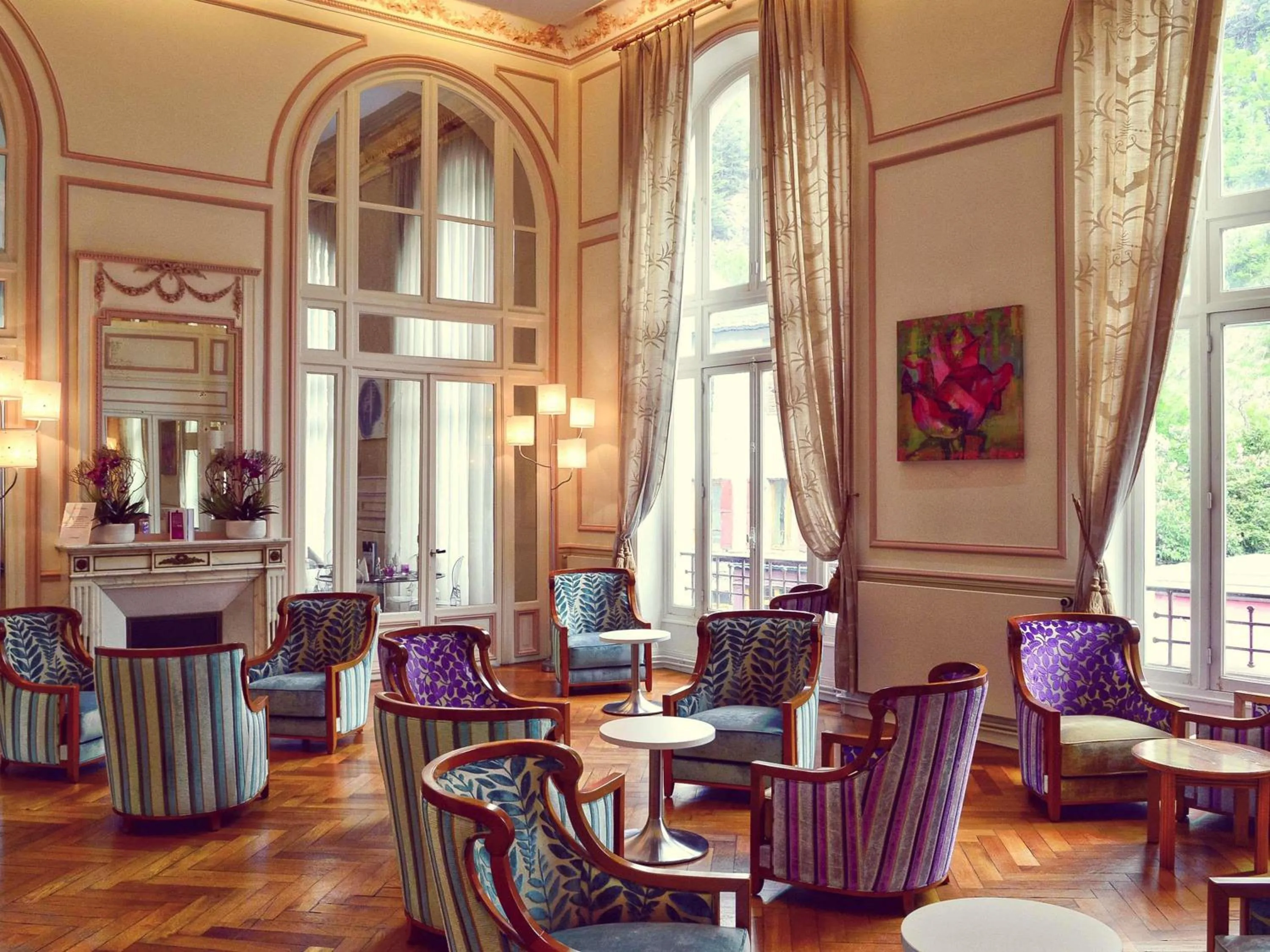 Property building in Hôtel Mercure Saint-Nectaire Spa & Bien-être