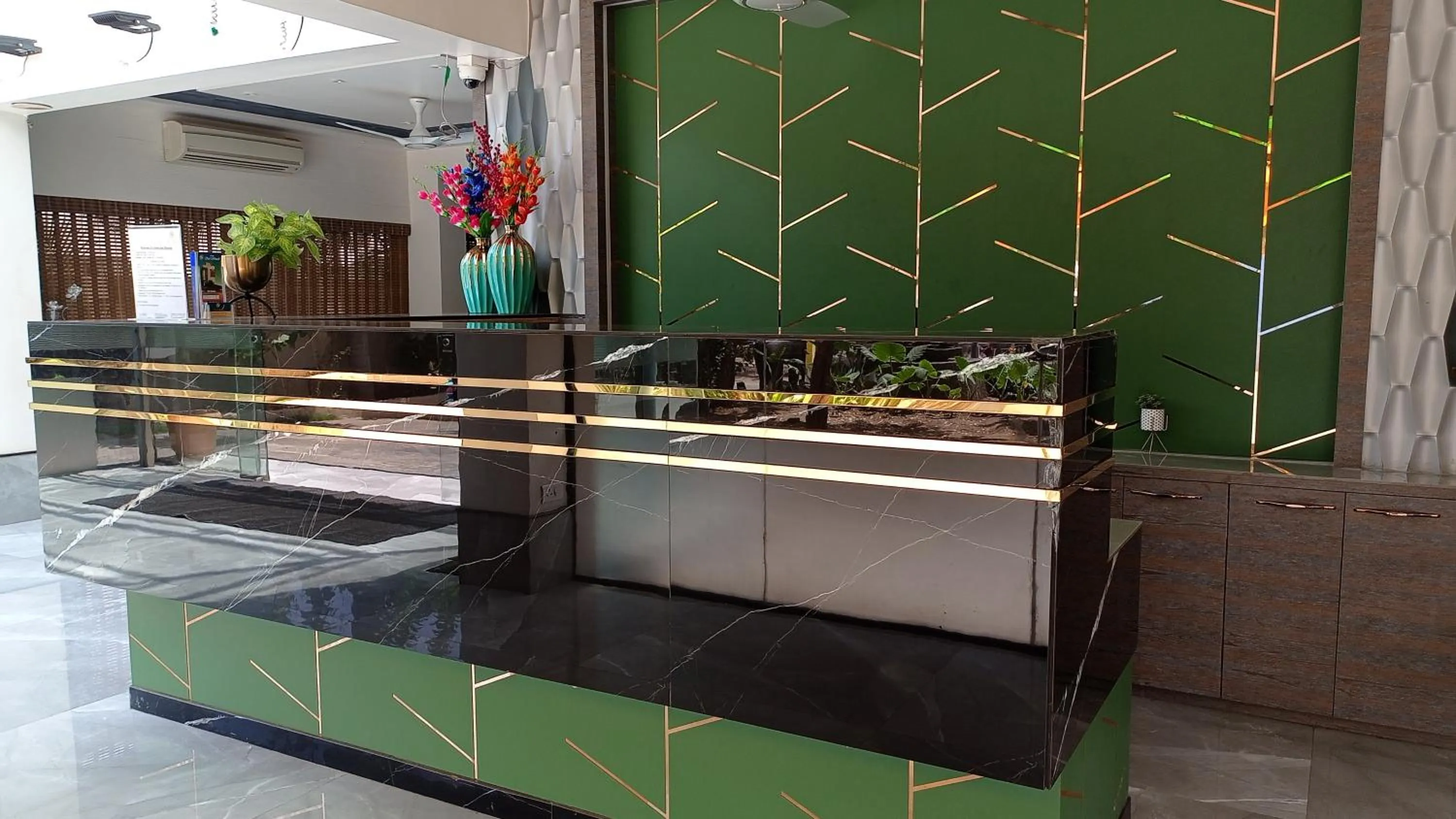 Lobby or reception in Hotel Sai Miracle