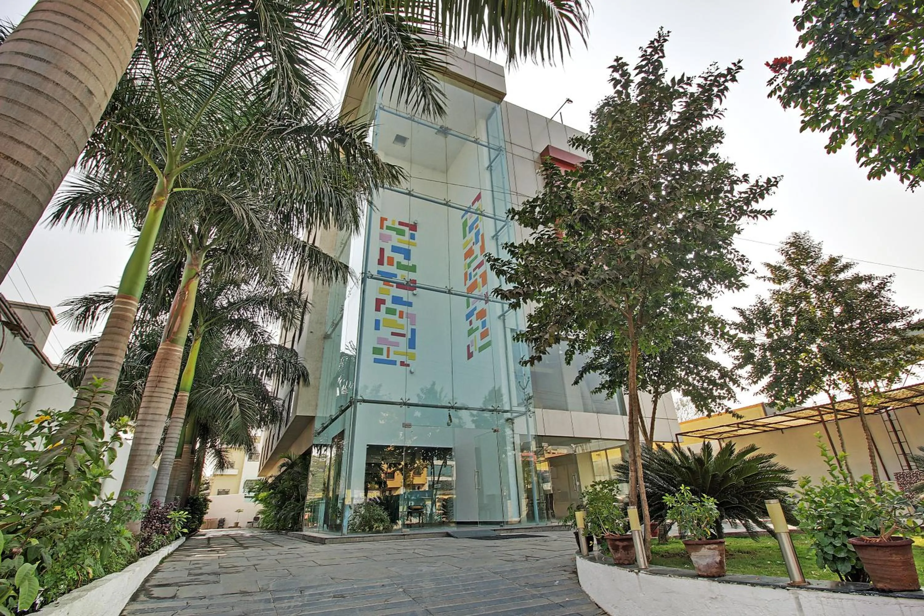 Facade/entrance in Hotel Sai Miracle