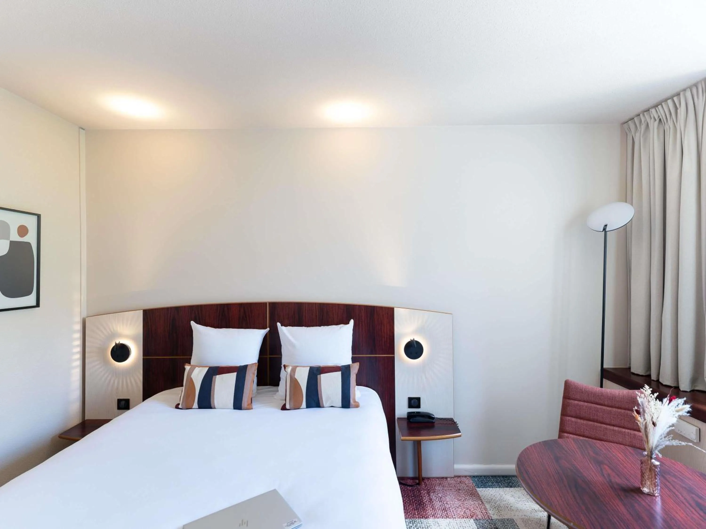 Bedroom, Bed in Mercure Besancon Parc Micaud - Hotel & Bar