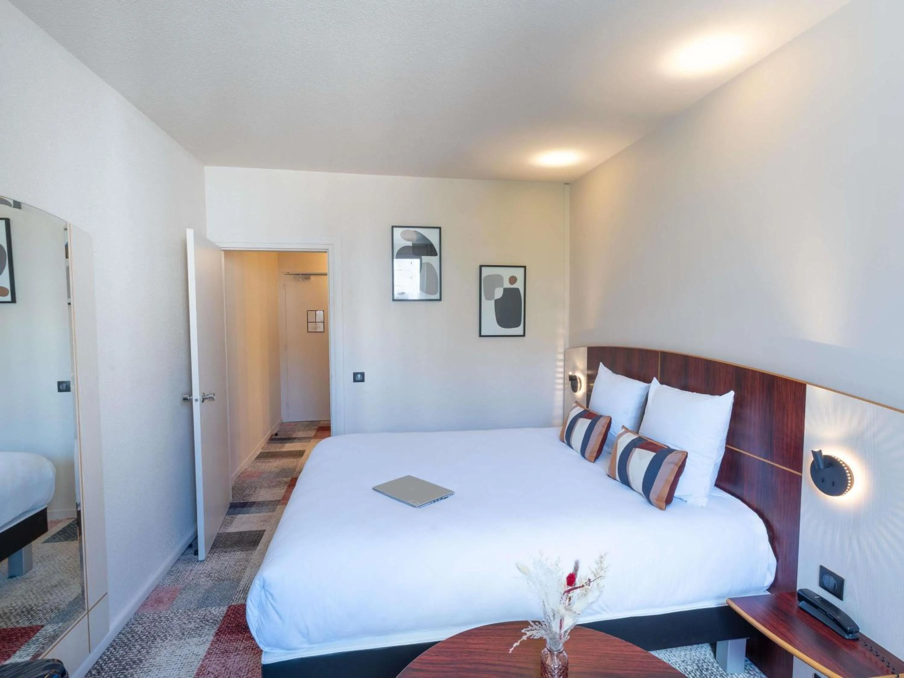 Bedroom, Bed in Mercure Besancon Parc Micaud - Hotel & Bar