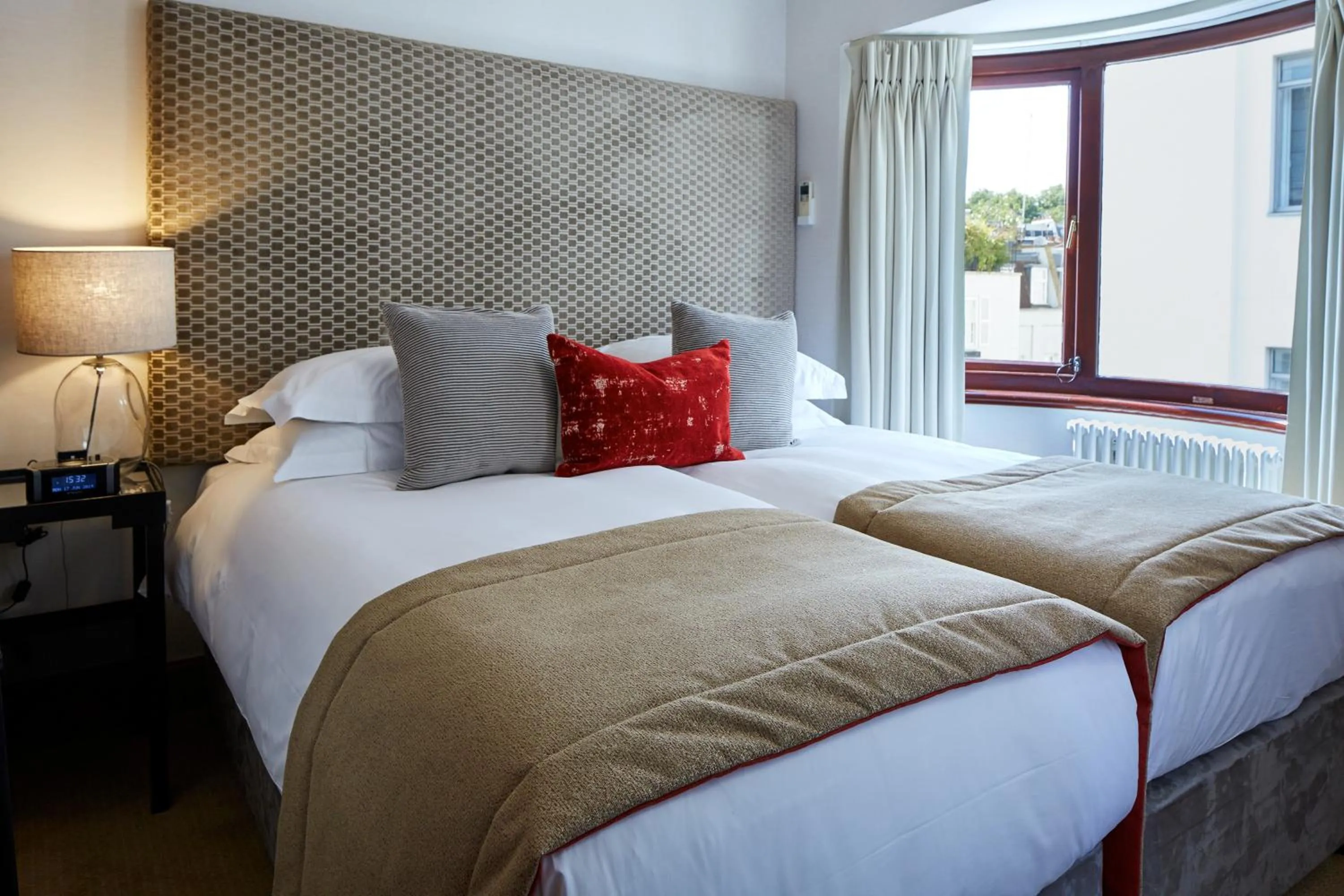 Bed in Cheval Knightsbridge