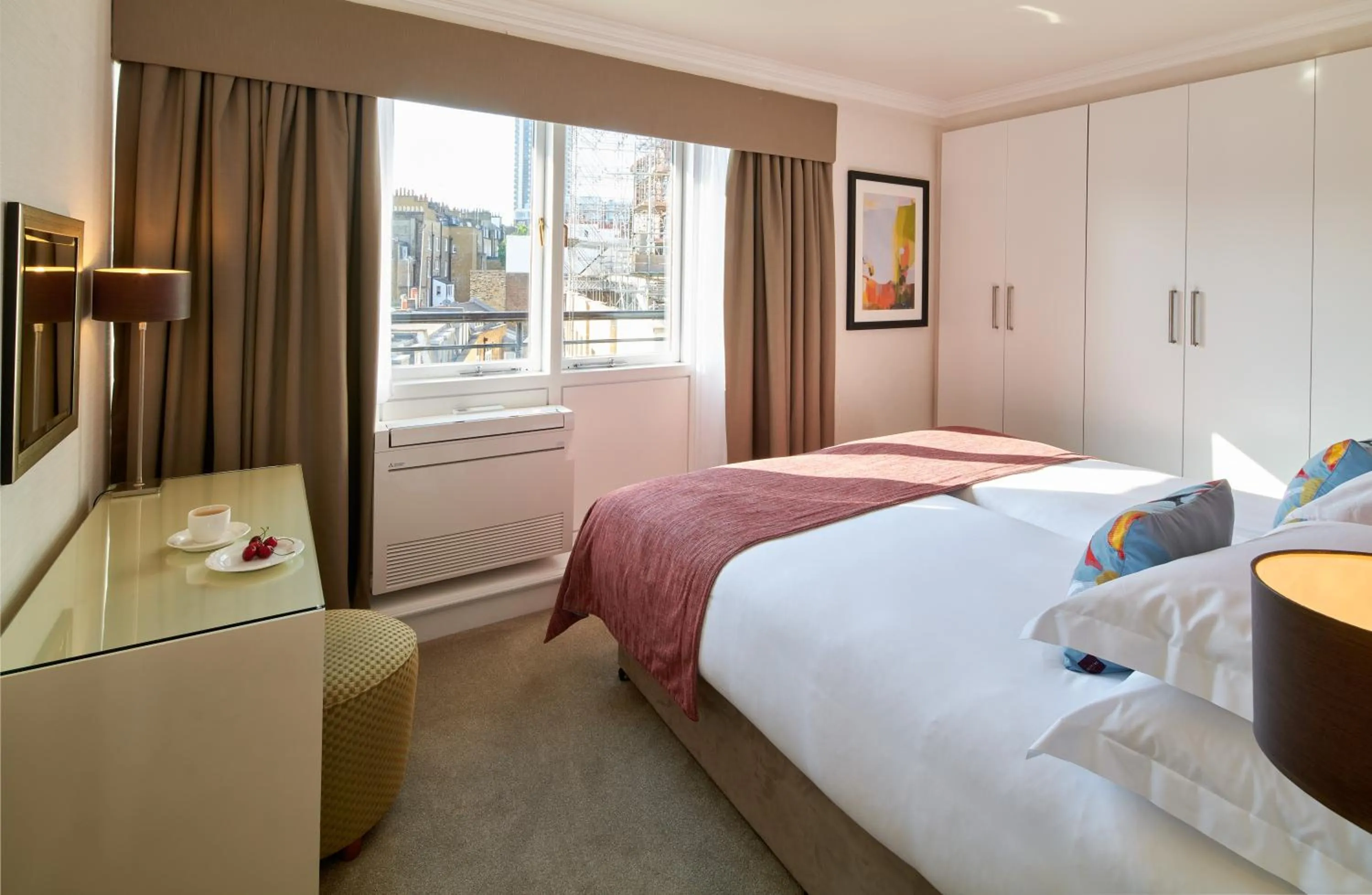 Bedroom, Bed in Cheval Knightsbridge