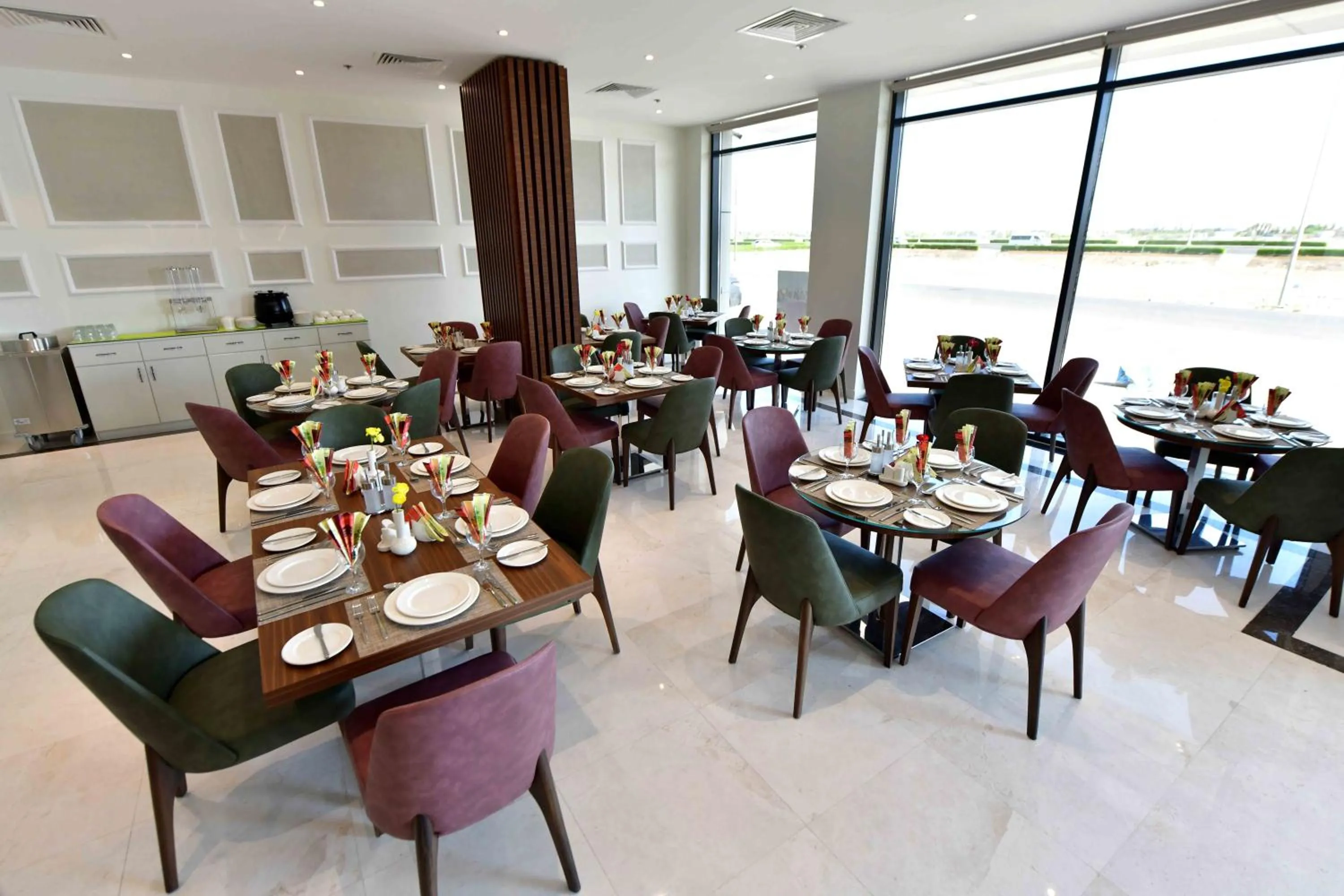 Restaurant/places to eat in Be Inn Hotel