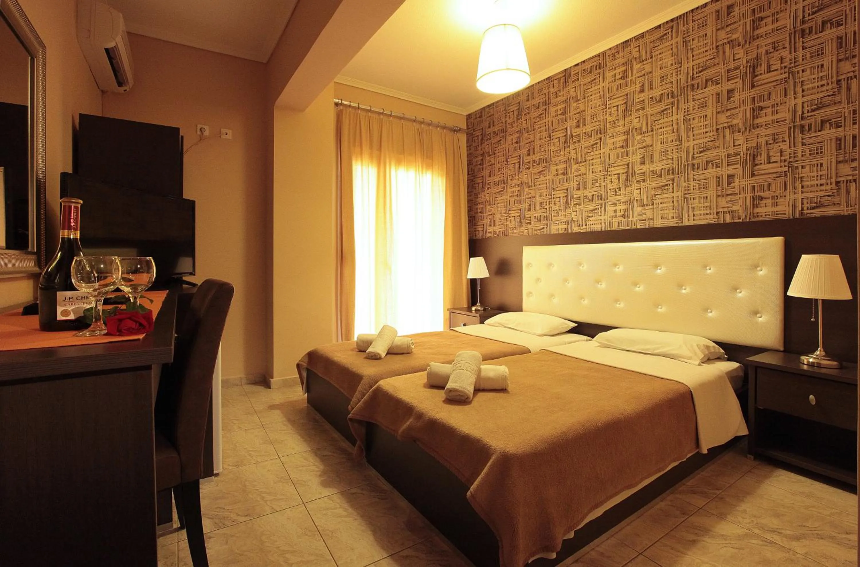 Photo of the whole room, Bed in Hotel Epavli