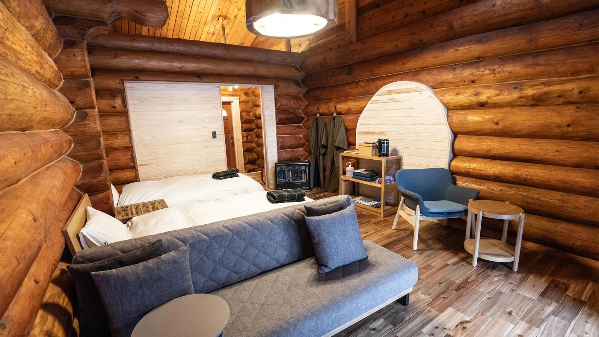 Photo of the whole room in Hacho no Yu