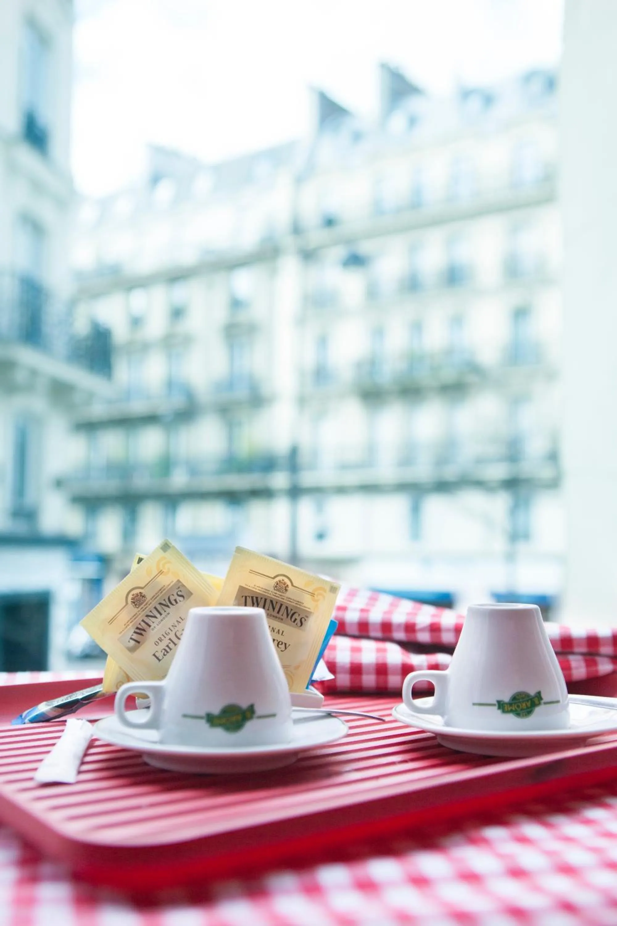 Coffee/tea facilities in Club246 Paris Saint Martin