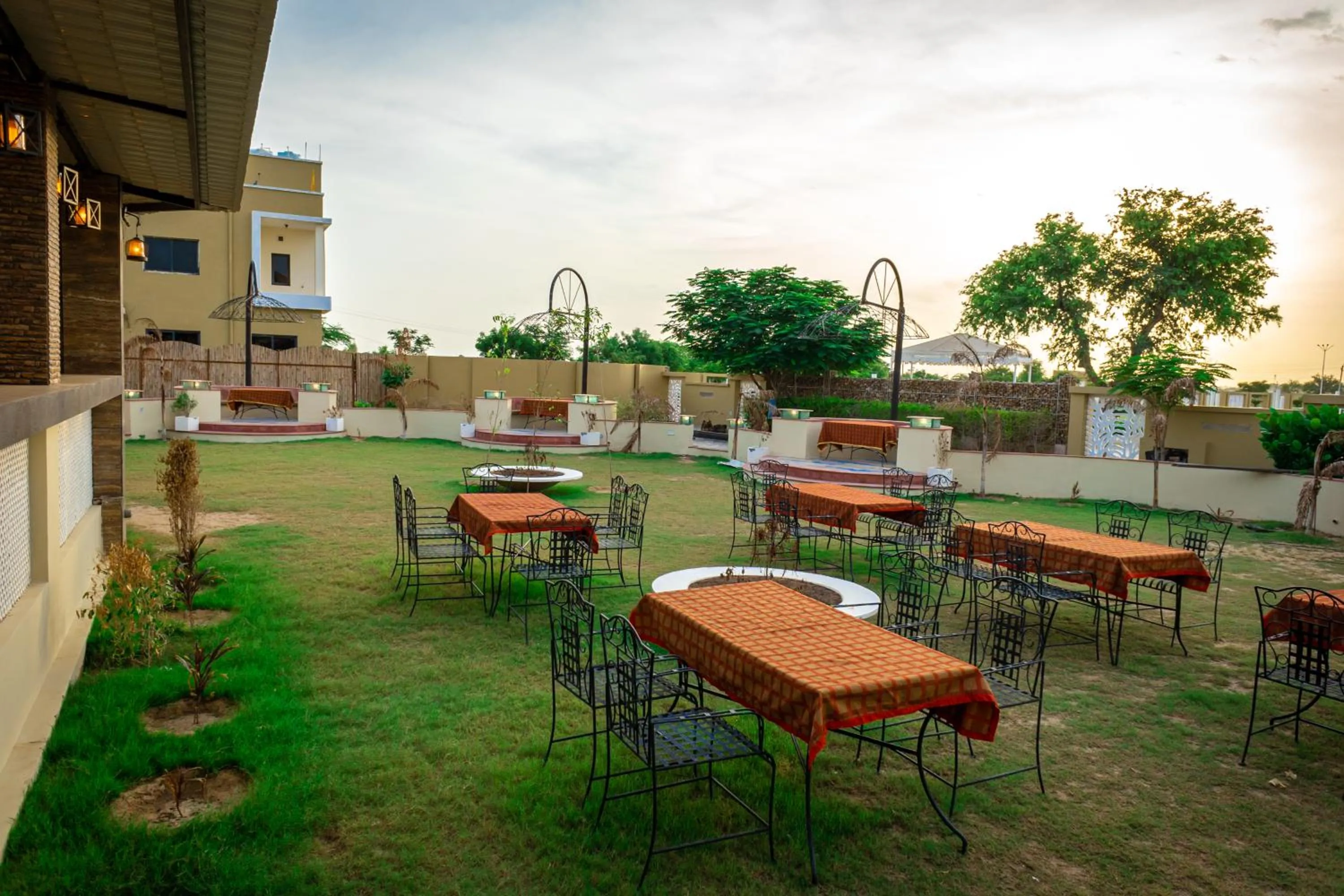 Restaurant/places to eat in Riddhi Siddhi Resorts