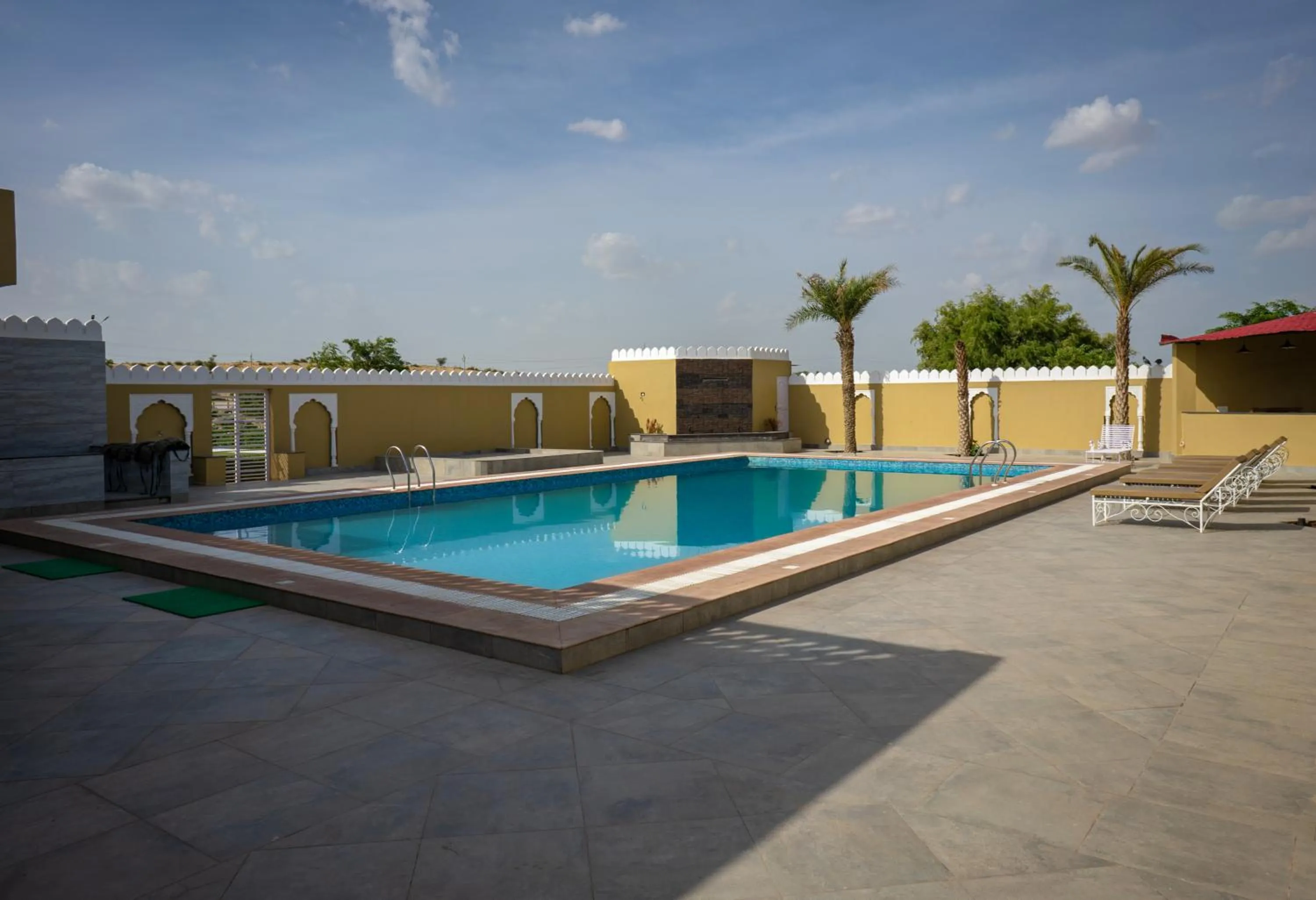 Swimming pool in Riddhi Siddhi Resorts