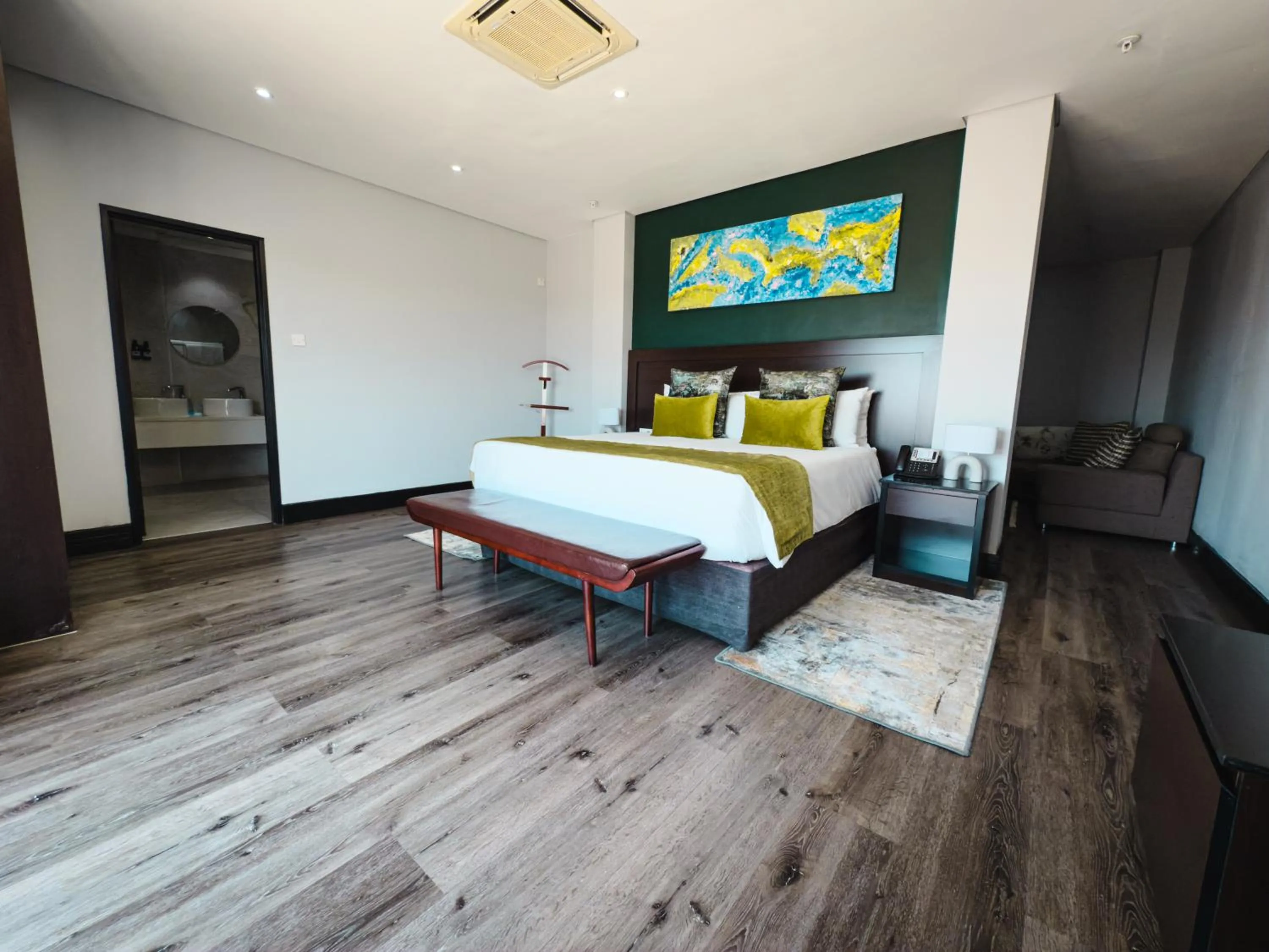 Bed in The Grand Aria Hotel and Conference Centre