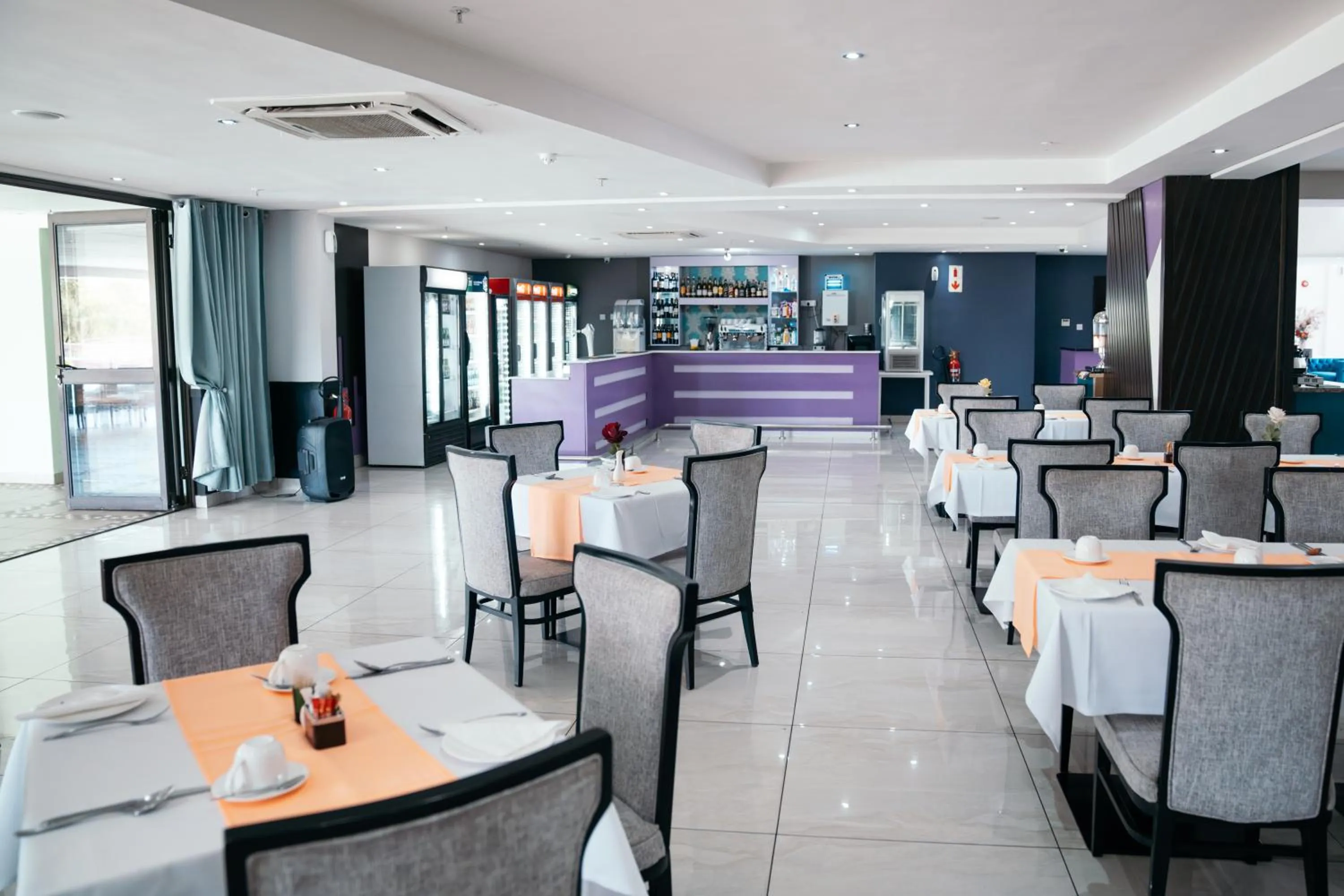 Restaurant/places to eat in The Grand Aria Hotel and Conference Centre
