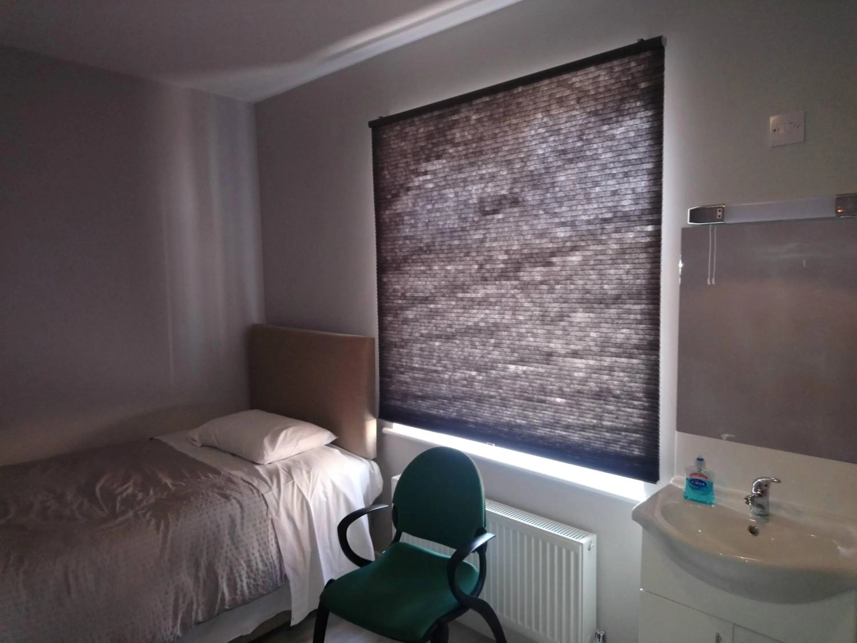 Bedroom, Bed in Grafton House