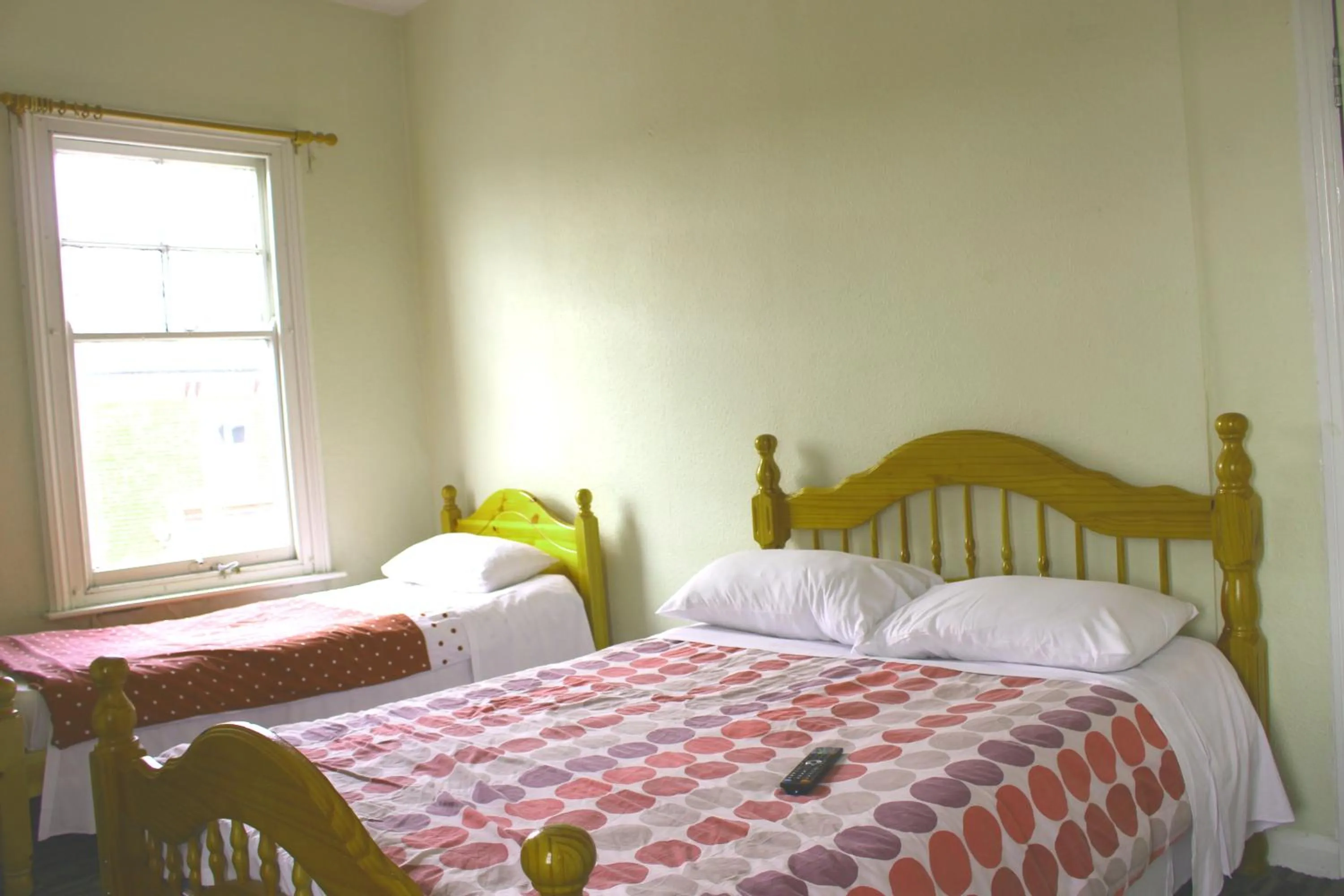 Bed in Grafton House