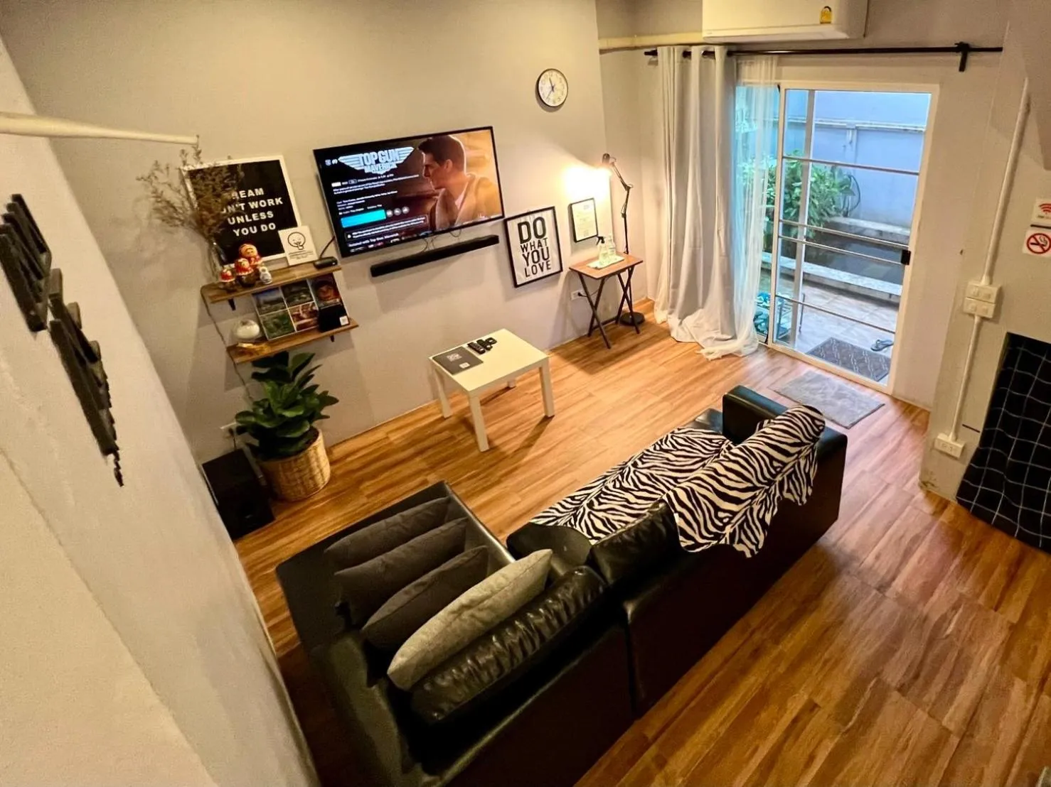 Property building in Mini-ME Home, A Cozy Entire House in Old City