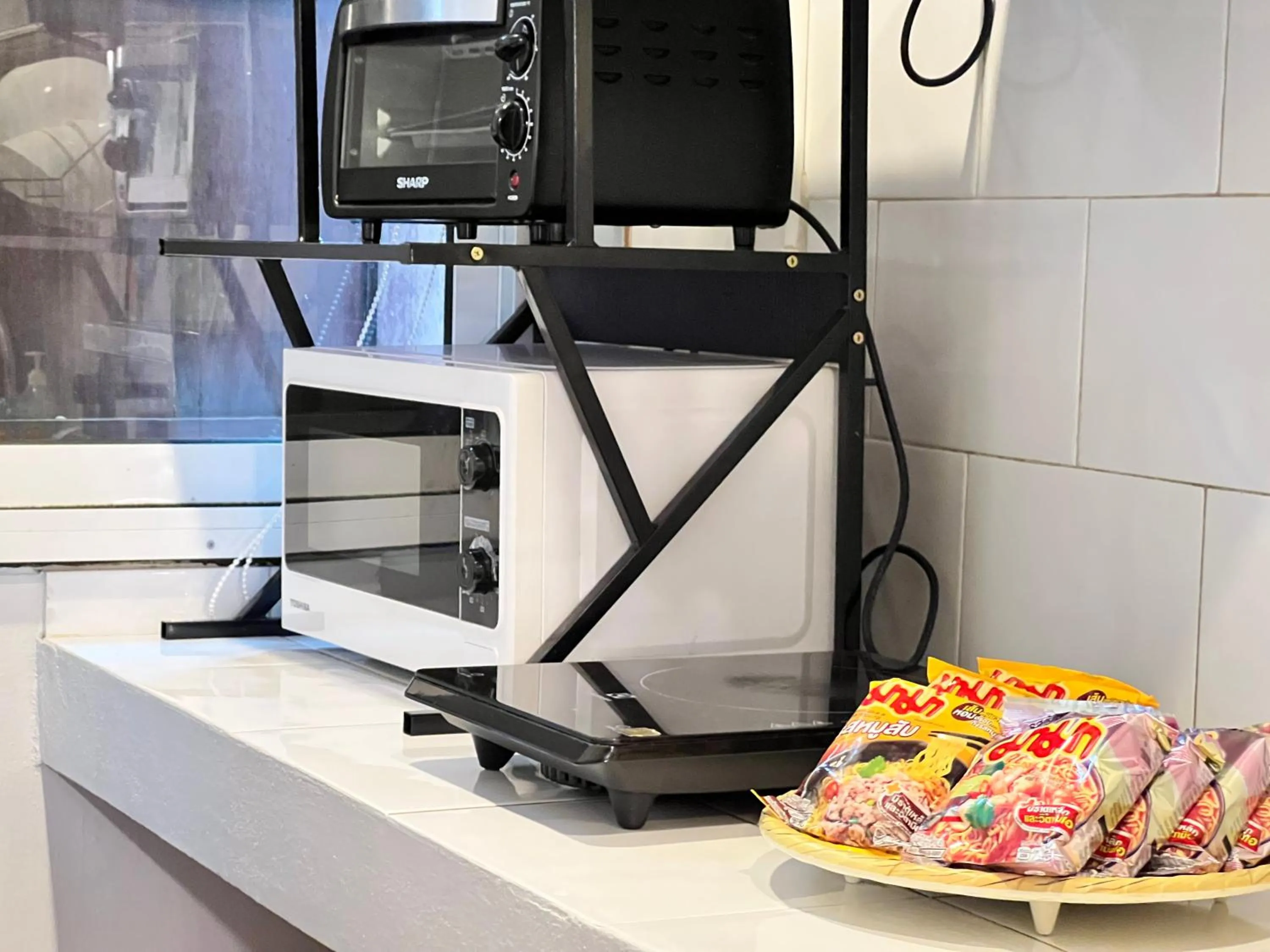 Coffee/tea facilities in Mini-ME Home, A Cozy Entire House in Old City