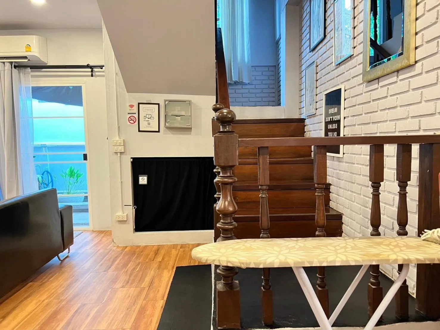 On site in Mini-ME Home, A Cozy Entire House in Old City