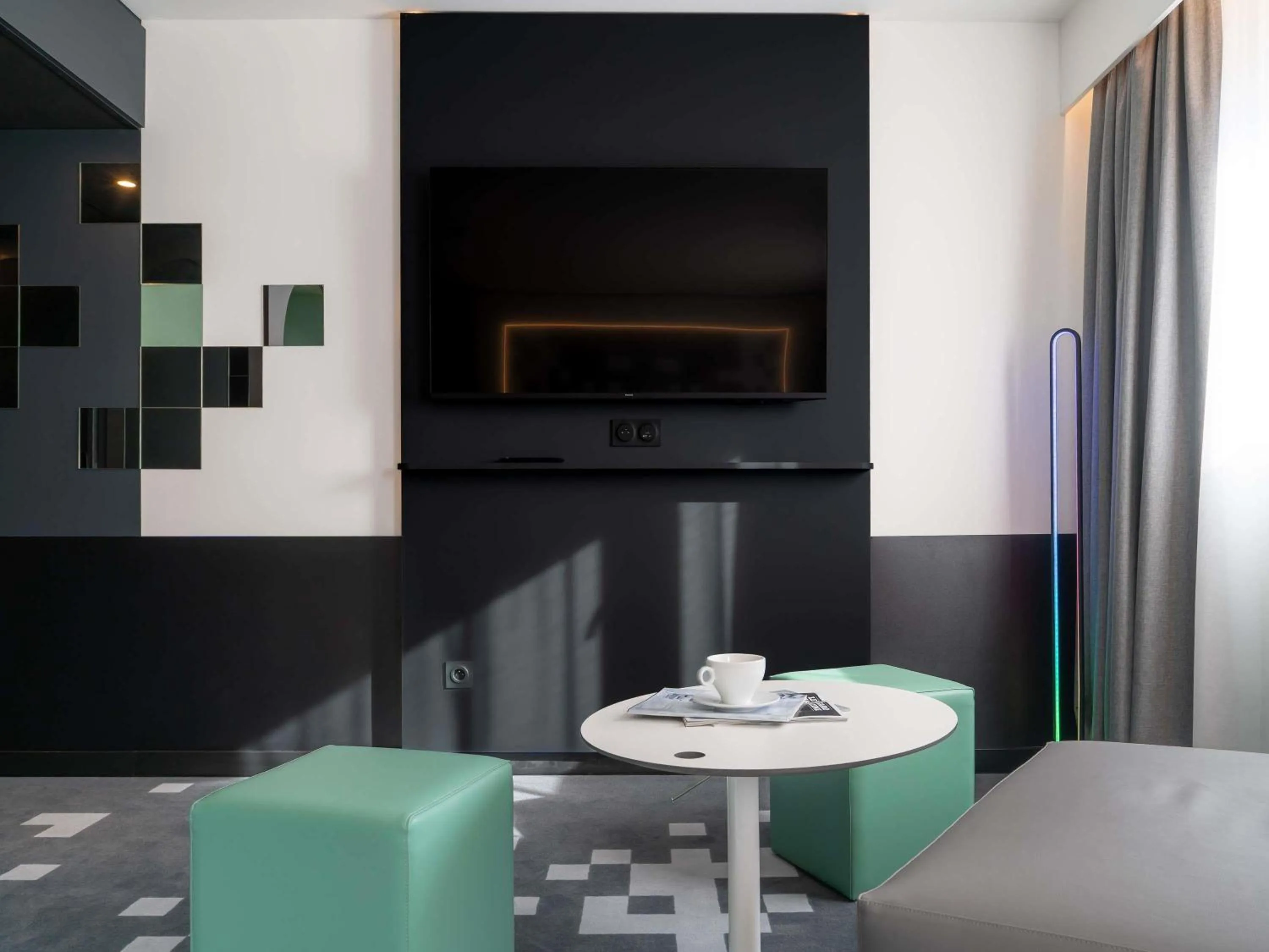 Bedroom in ibis Styles Béziers Centre