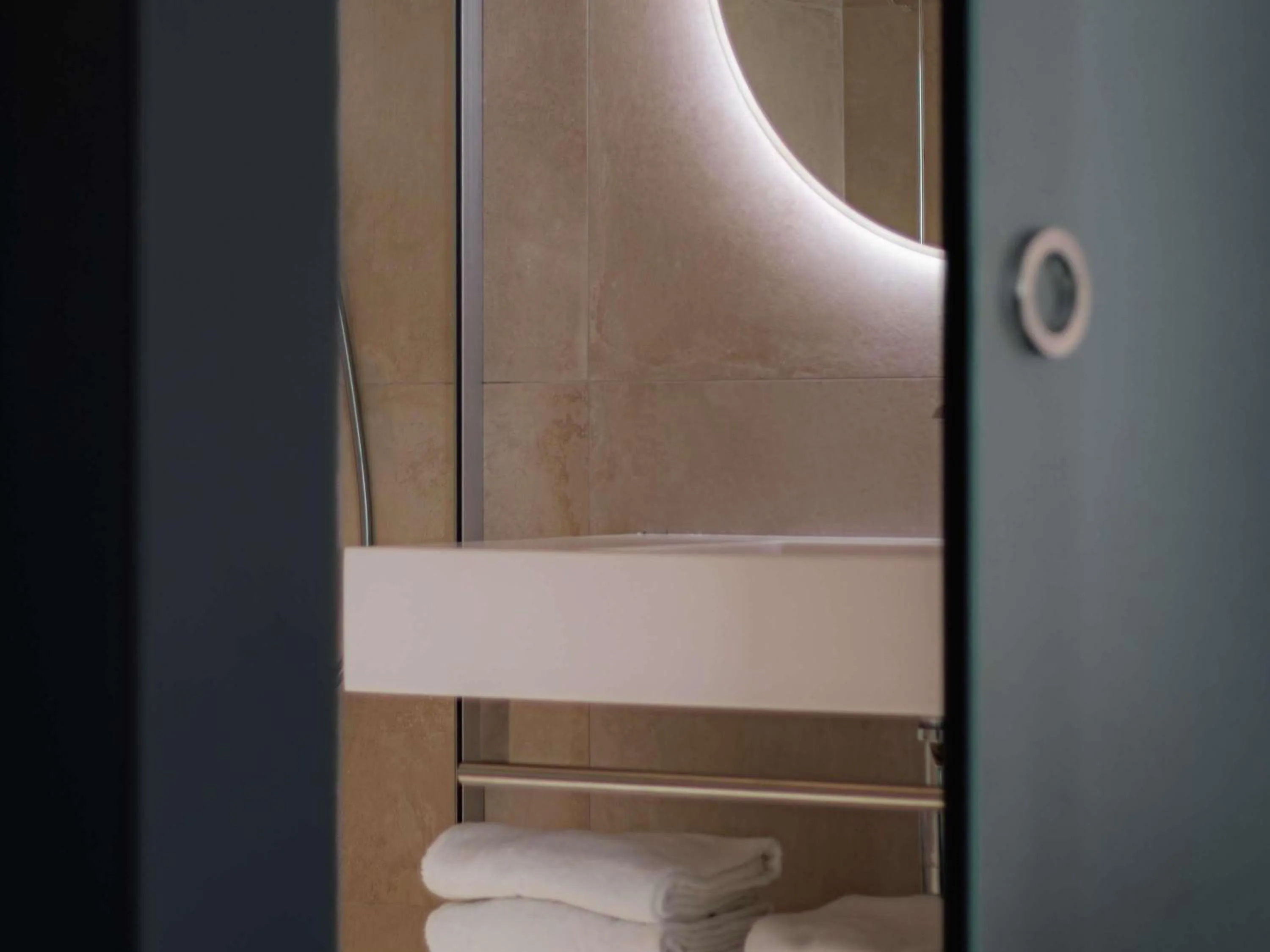 Bedroom in Mercure Béziers