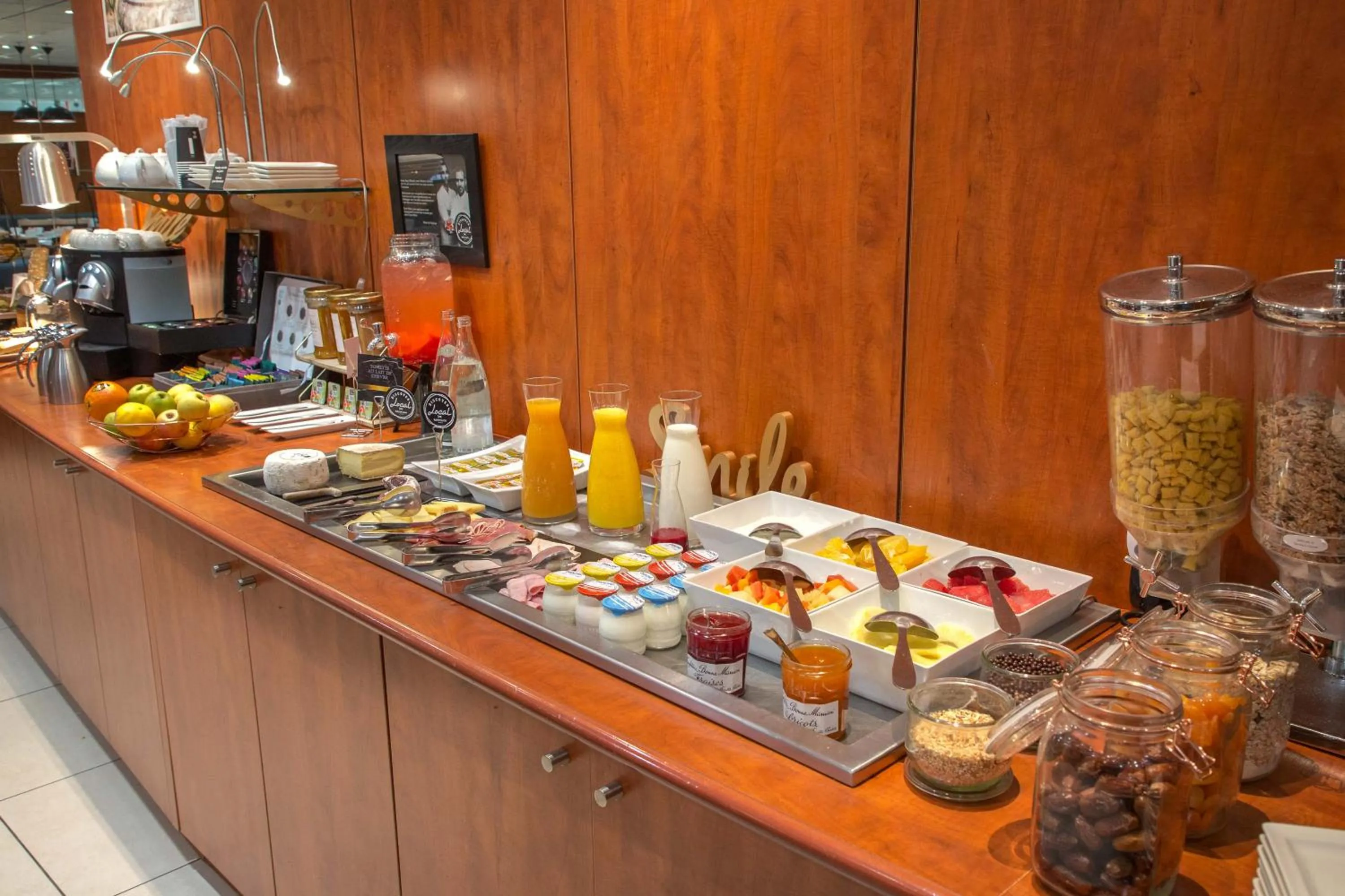 Continental breakfast in Mercure Béziers