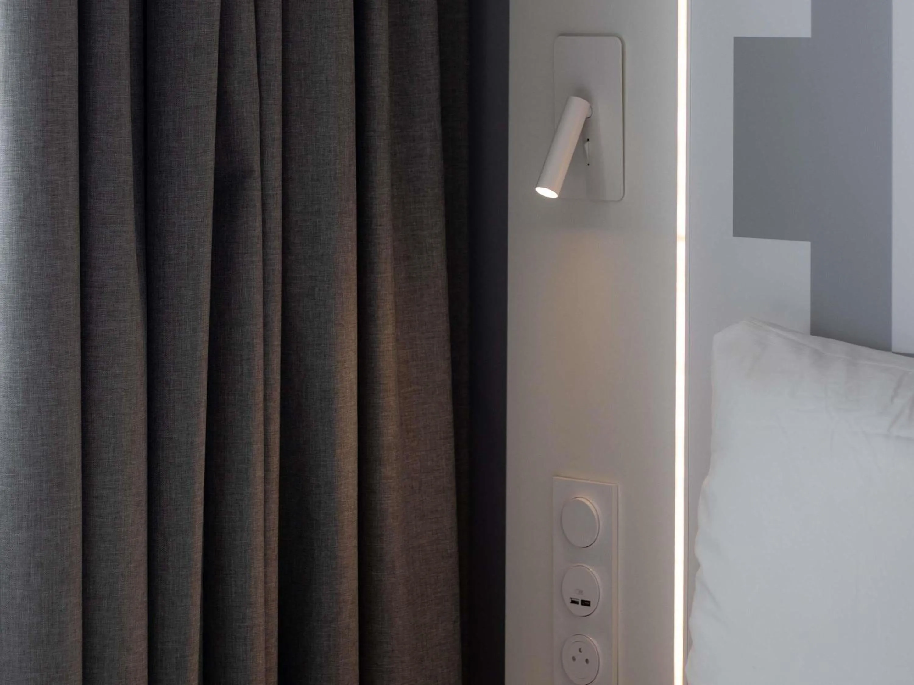 Bedroom, Bed in Mercure Béziers