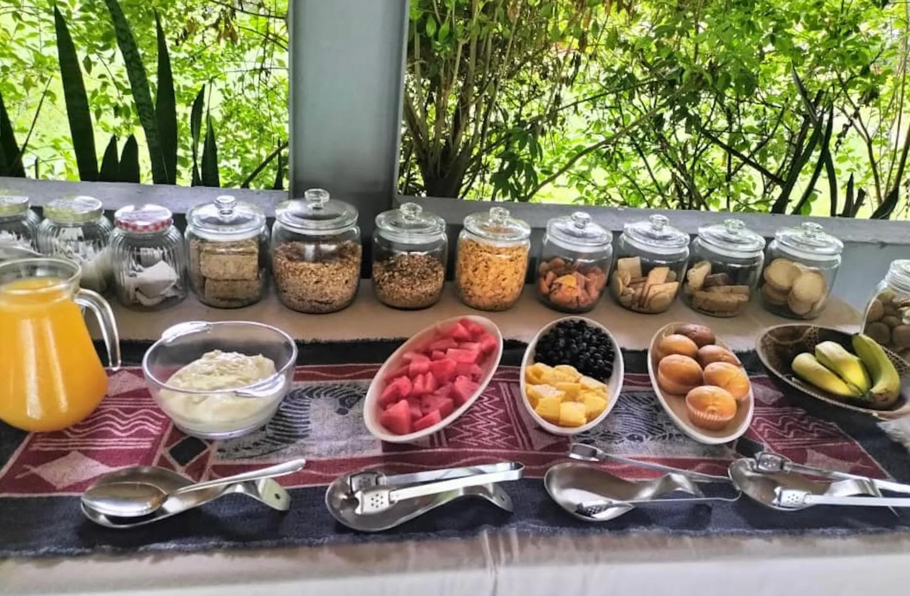 Continental breakfast in Sunbirds Lodge Chobe