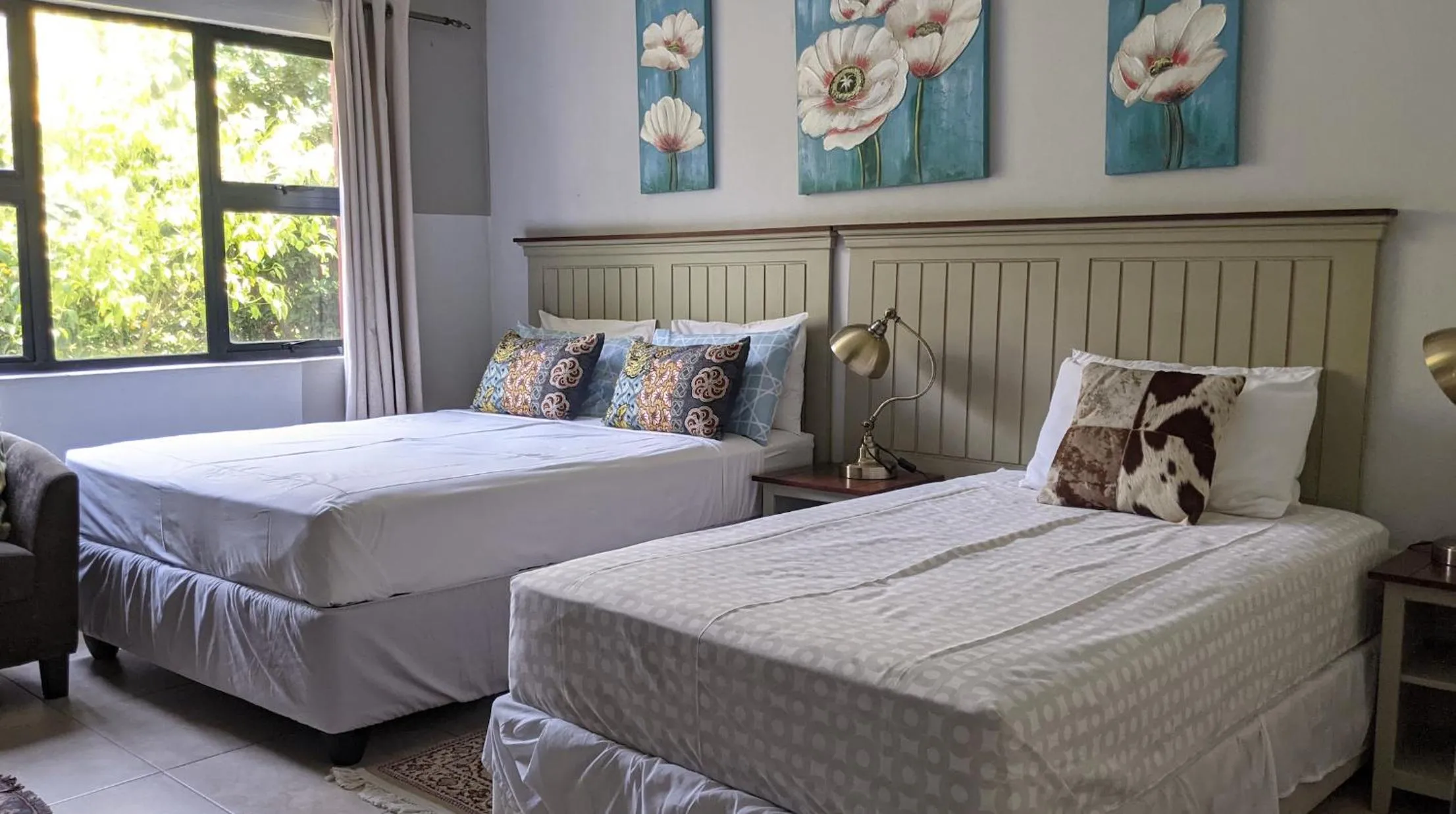 Bedroom, Bed in Sunbirds Lodge Chobe