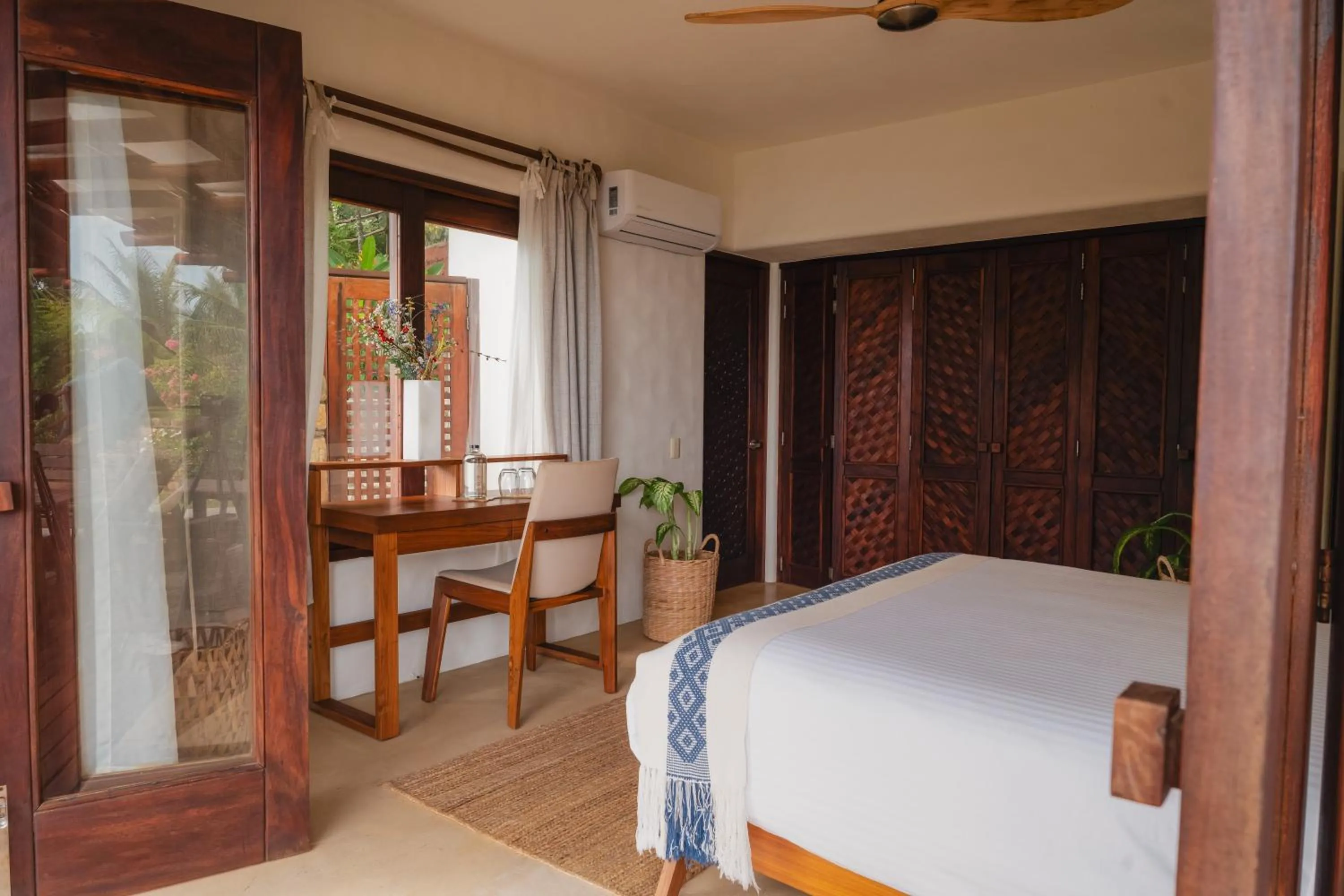 Bed in ZOA Hotel - Adults Only