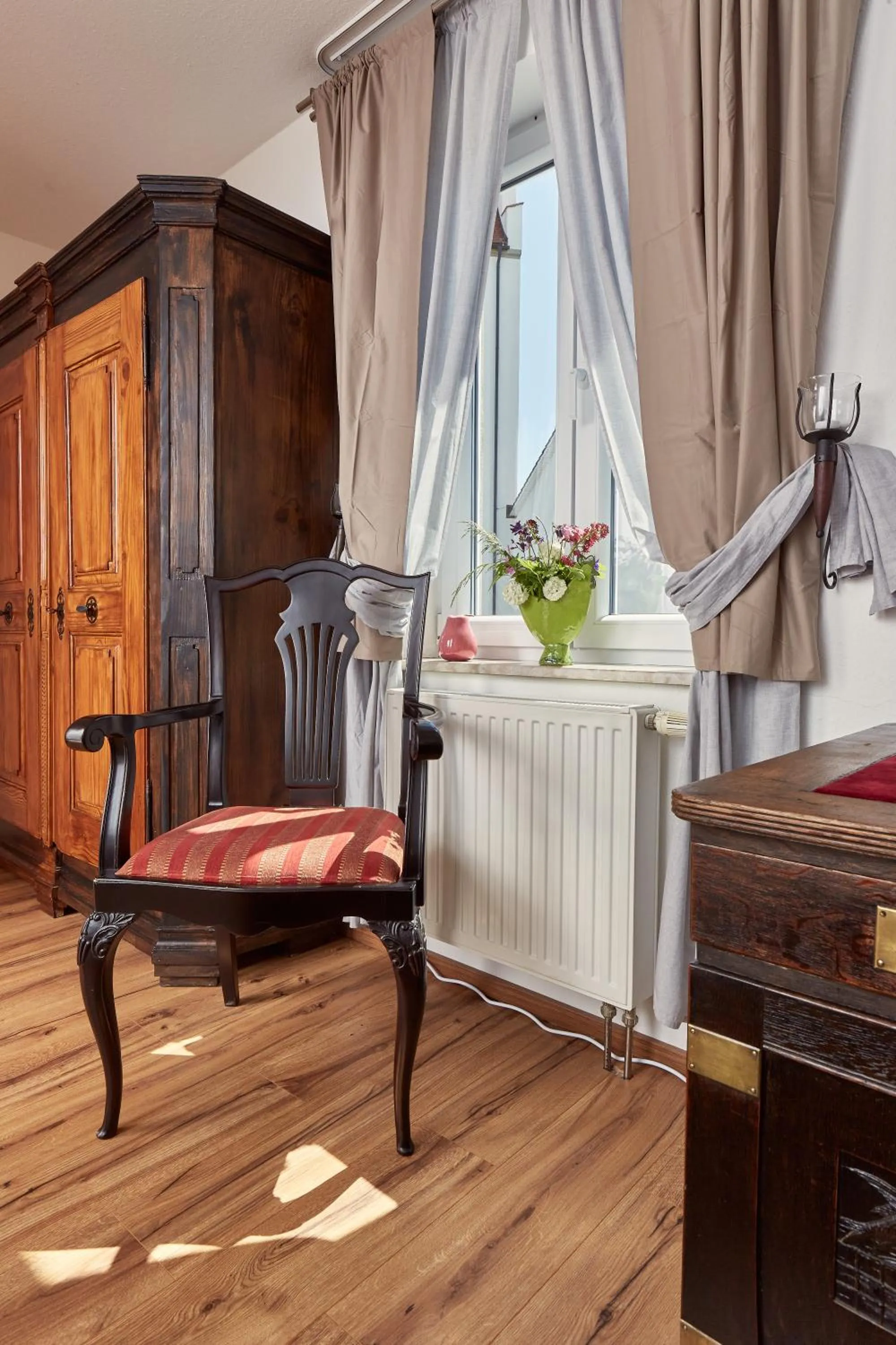 Photo of the whole room in Hotel-Krone-Lounge