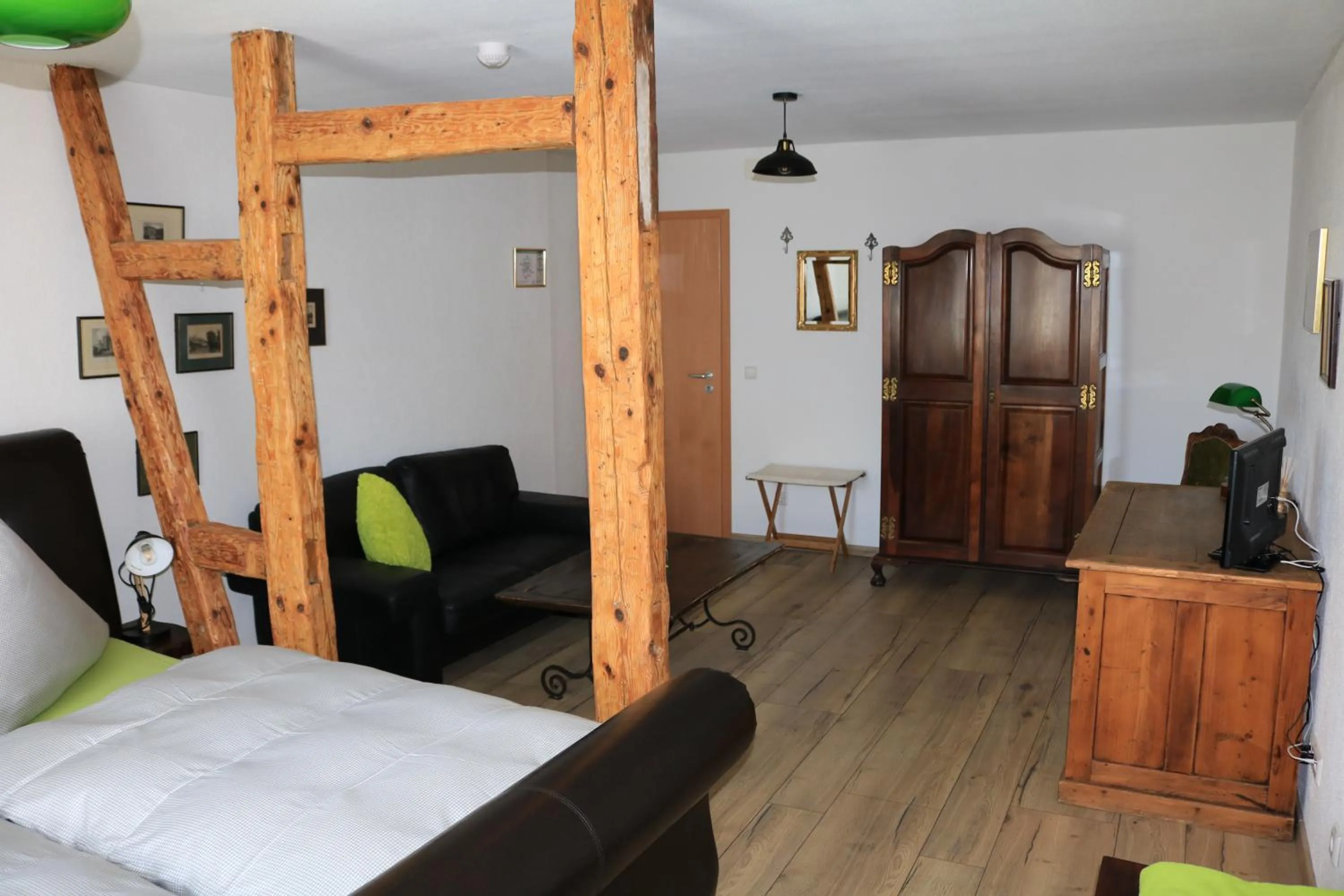 Bed in Hotel-Krone-Lounge