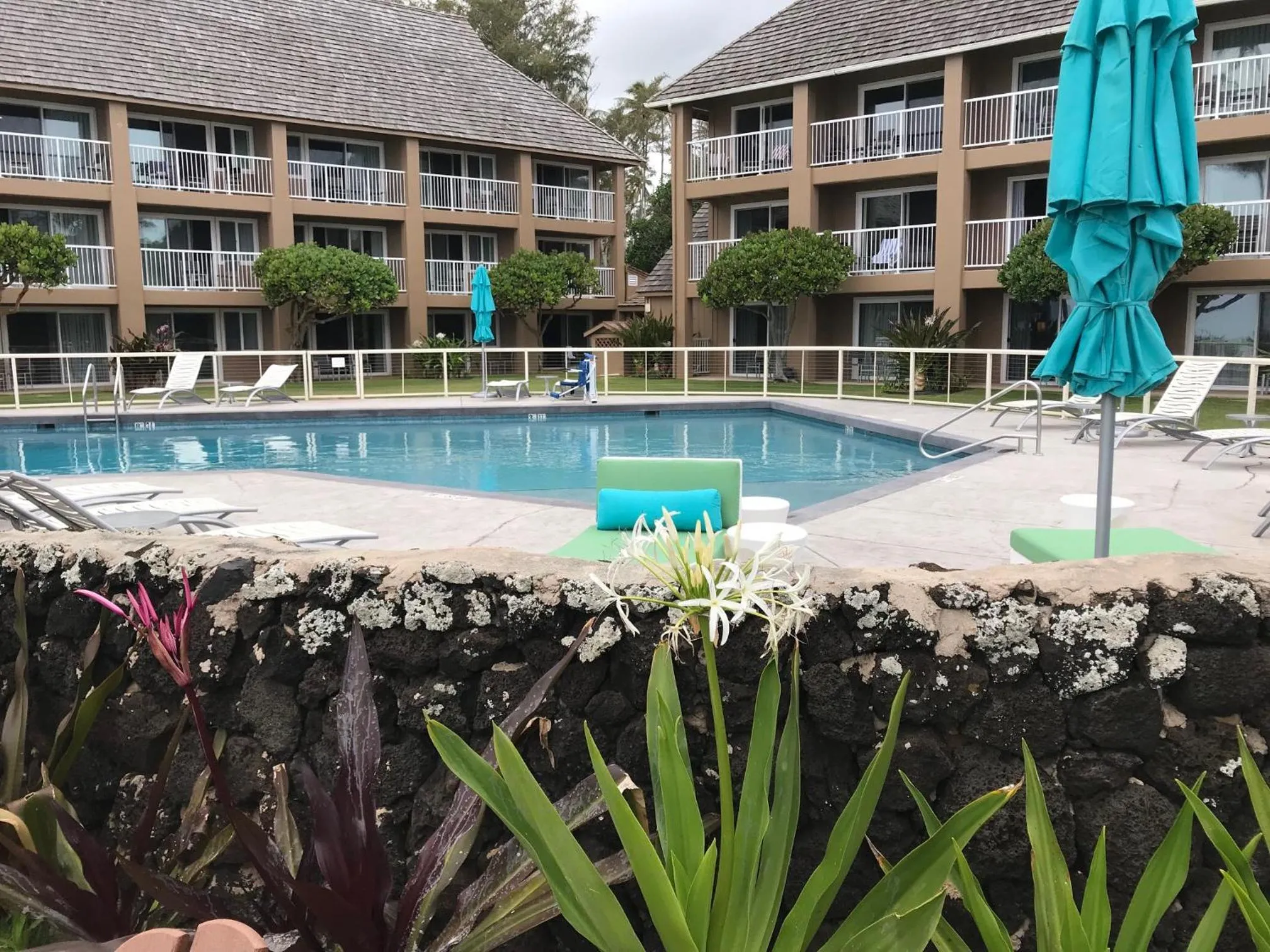 Swimming pool in The ISO by Castle