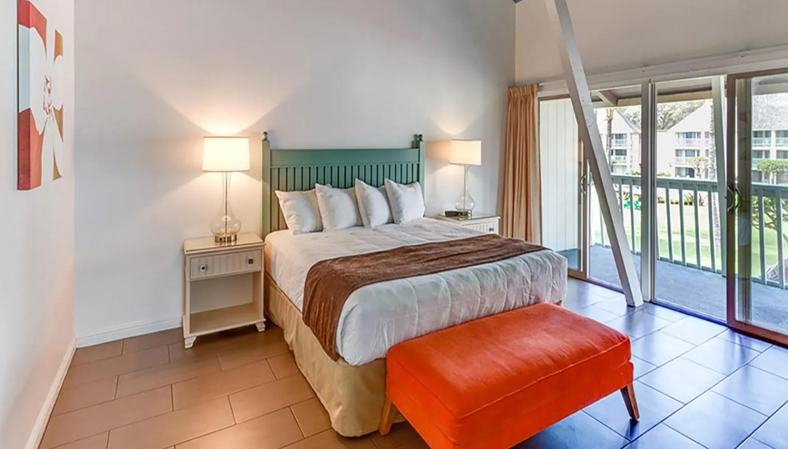 Bed in The ISO by Castle