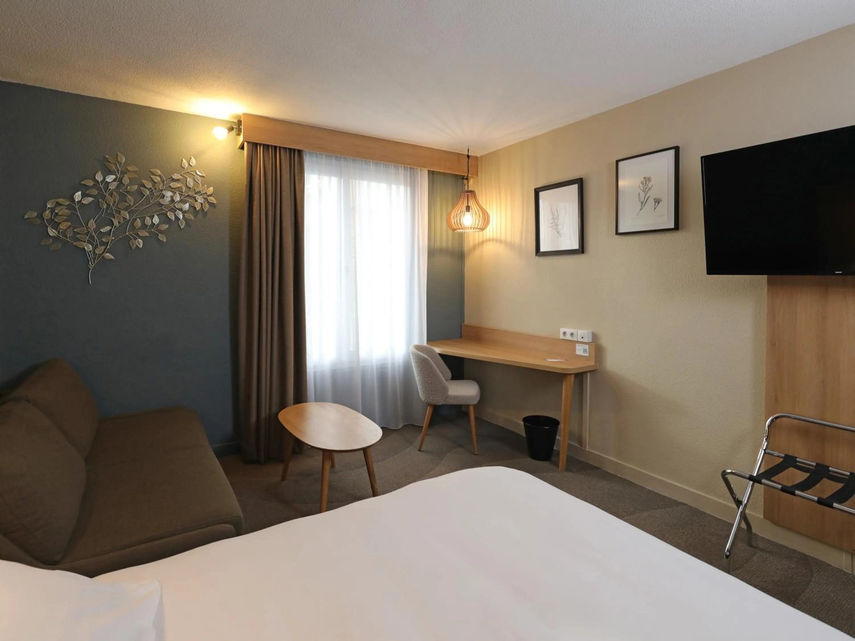 Bed in Mercure Abbeville Centre – Porte de La Baie de Somme