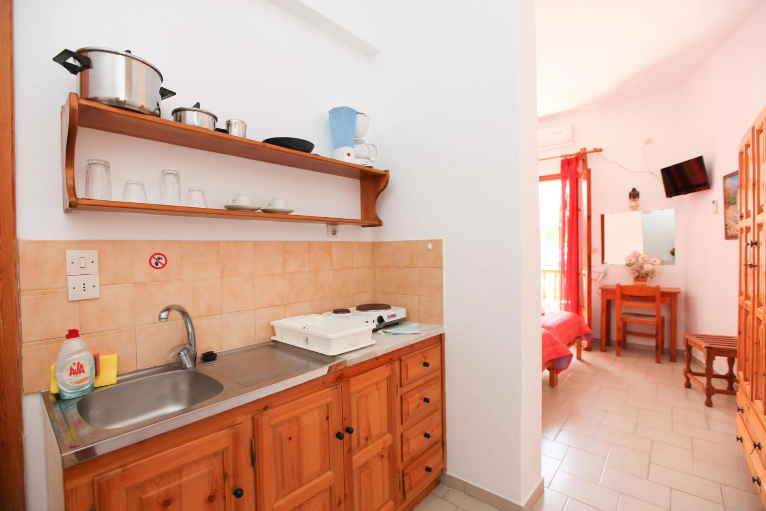 Kitchen or kitchenette in Skiathos House