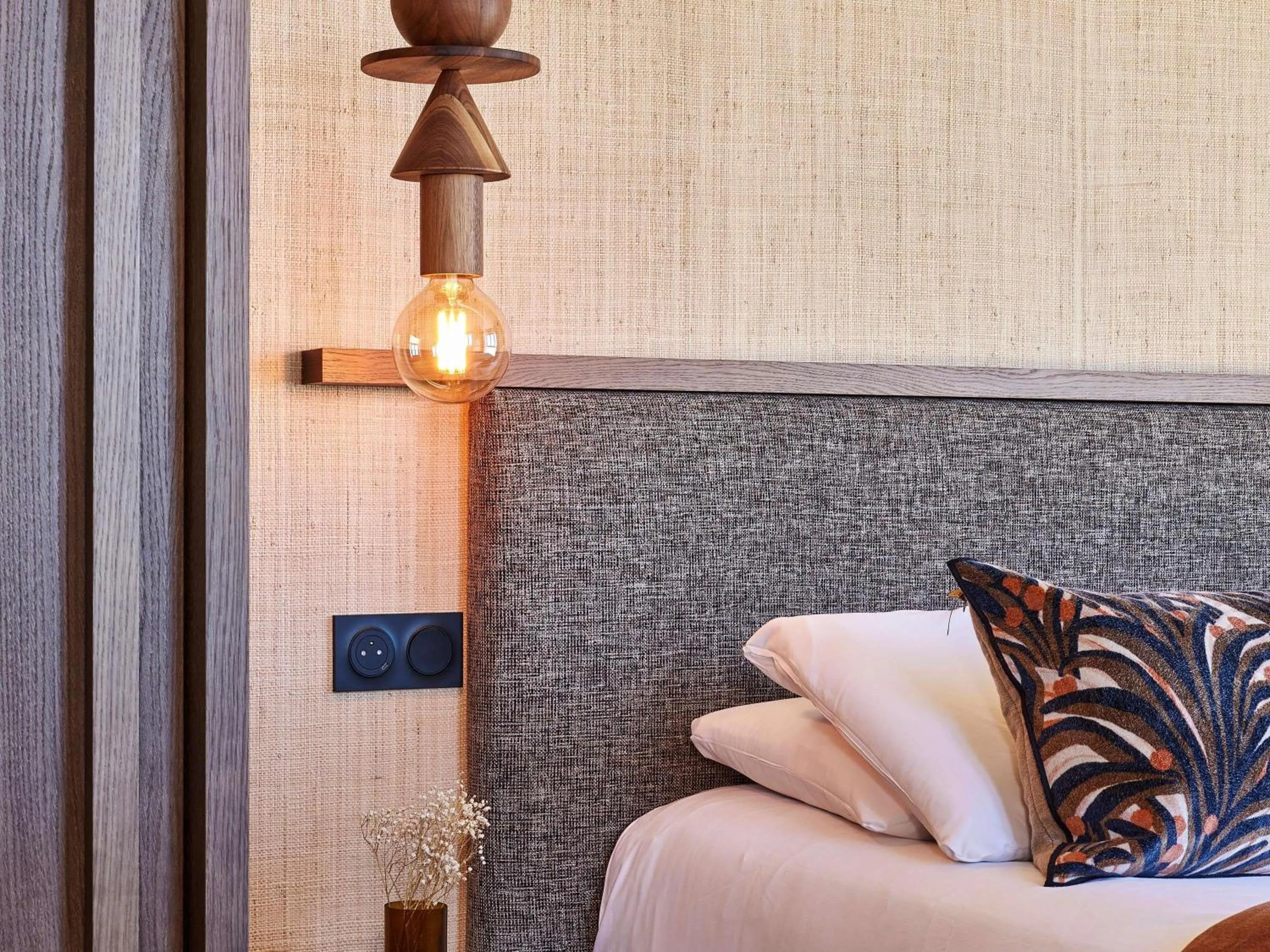 Bedroom, Bed in Mercure St Malo Front de Mer