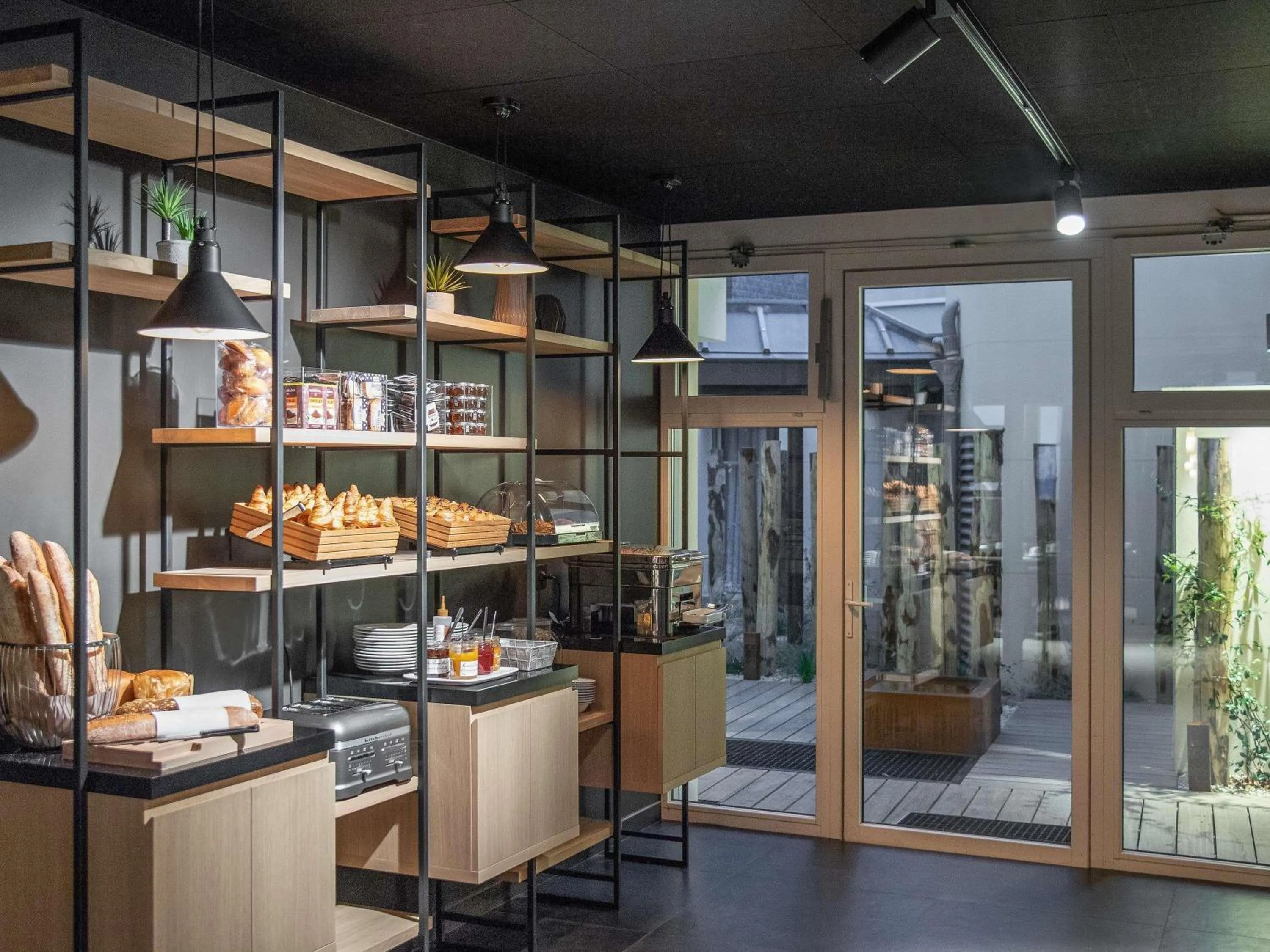 Breakfast in Mercure St Malo Front de Mer