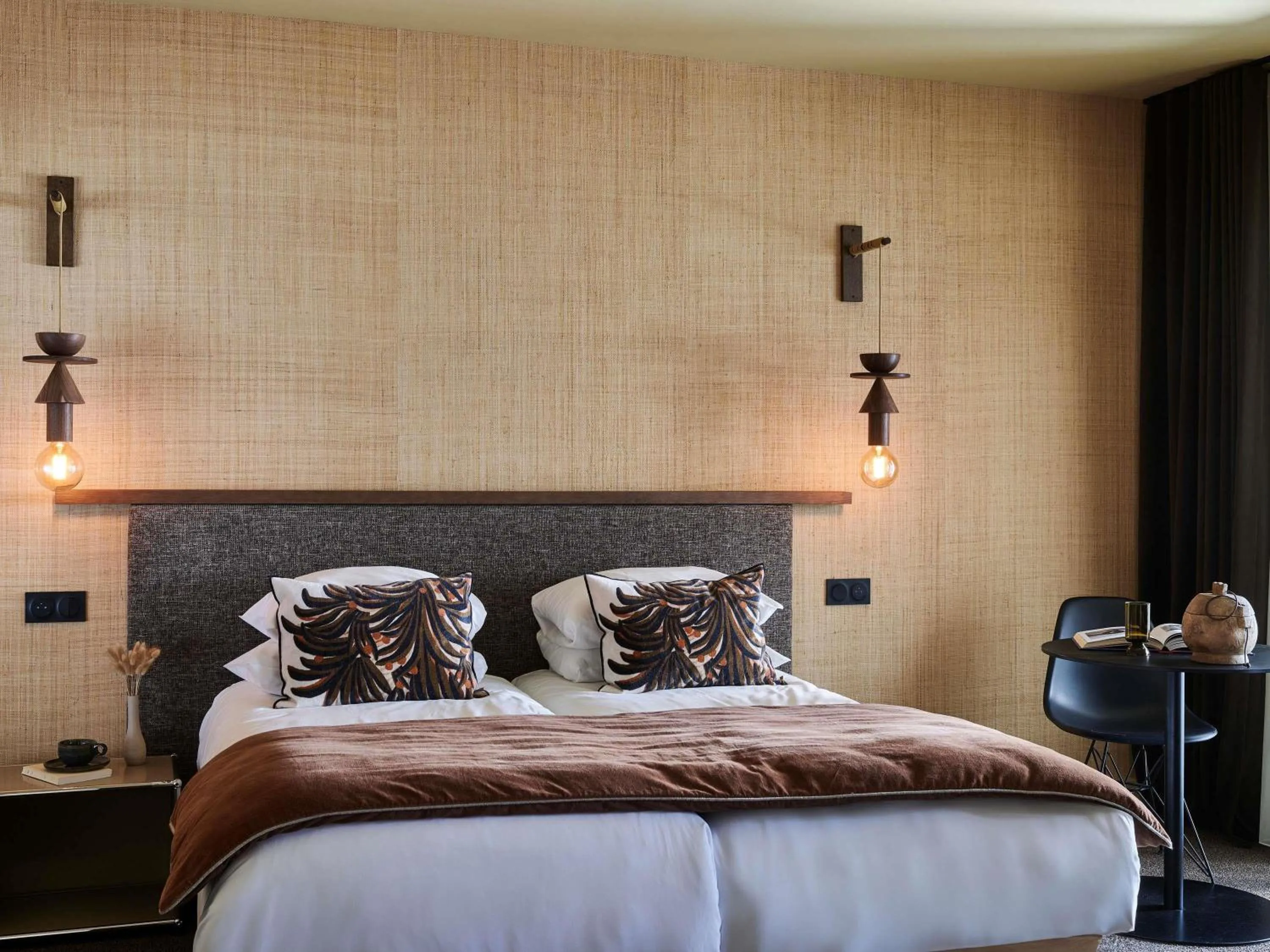 Bedroom, Bed in Mercure St Malo Front de Mer