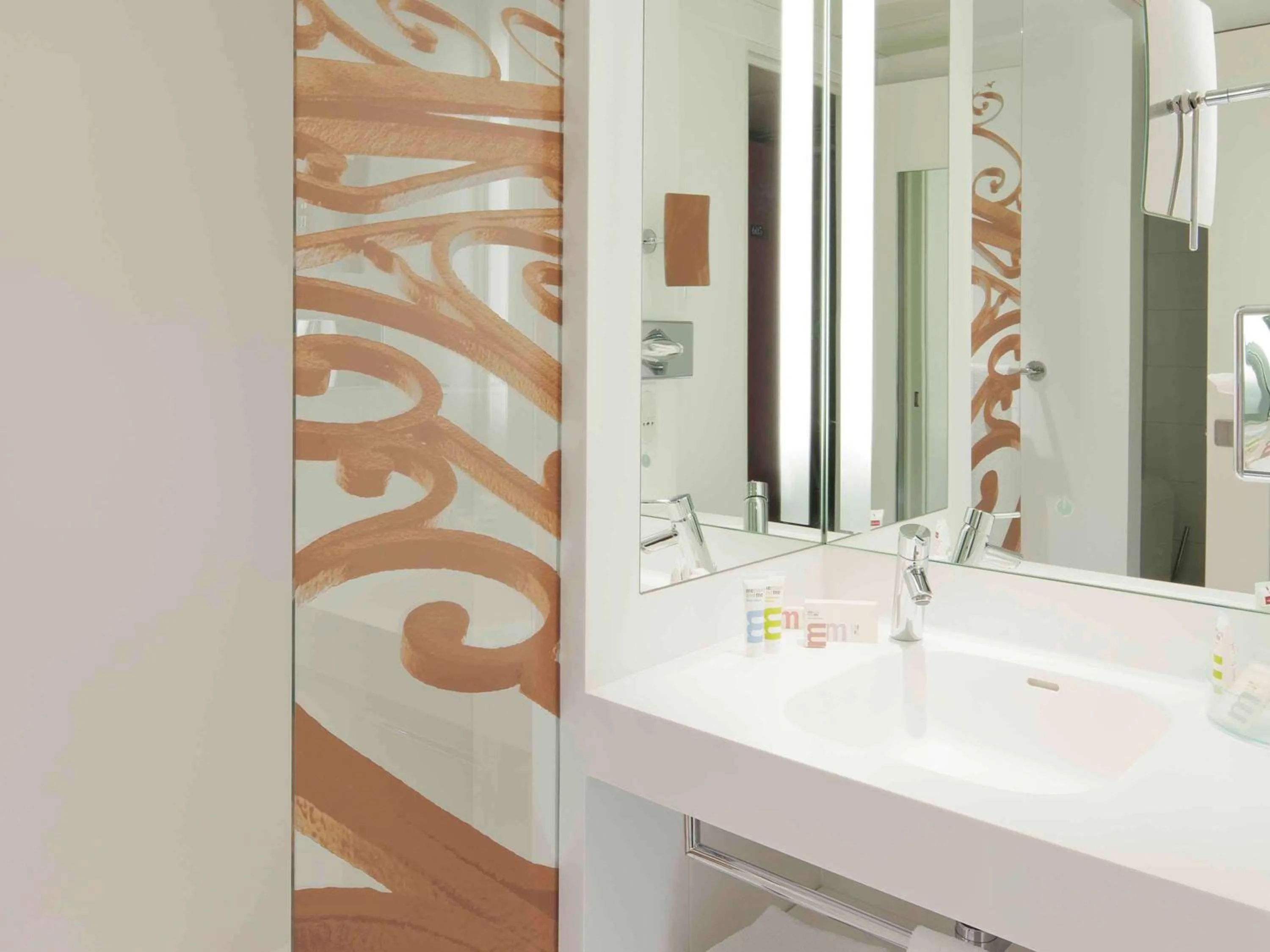 Photo of the whole room in Mercure Chambéry Centre